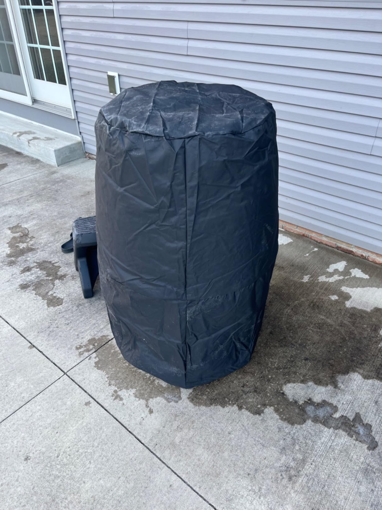 Ice Barrel Portable Ice Bath Bathtub (500 Model) - Freestanding Cold Therapy, Ice Bath for Athletes - Portable Bath Tub for Ice Plunge & Recovery - Cold Plunge Tub (Charcoal Black) customer photo 1