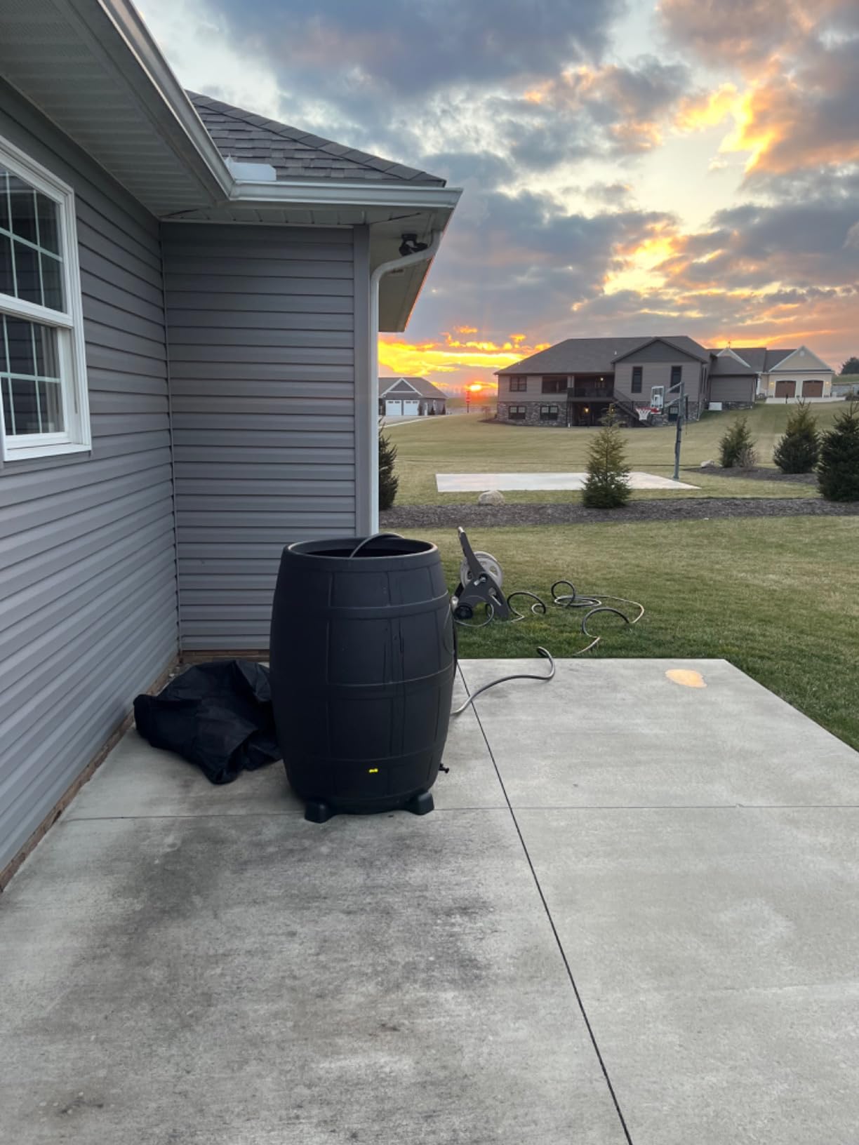 Ice Barrel Portable Ice Bath Bathtub (500 Model) - Freestanding Cold Therapy, Ice Bath for Athletes - Portable Bath Tub for Ice Plunge & Recovery - Cold Plunge Tub (Charcoal Black) customer photo 2