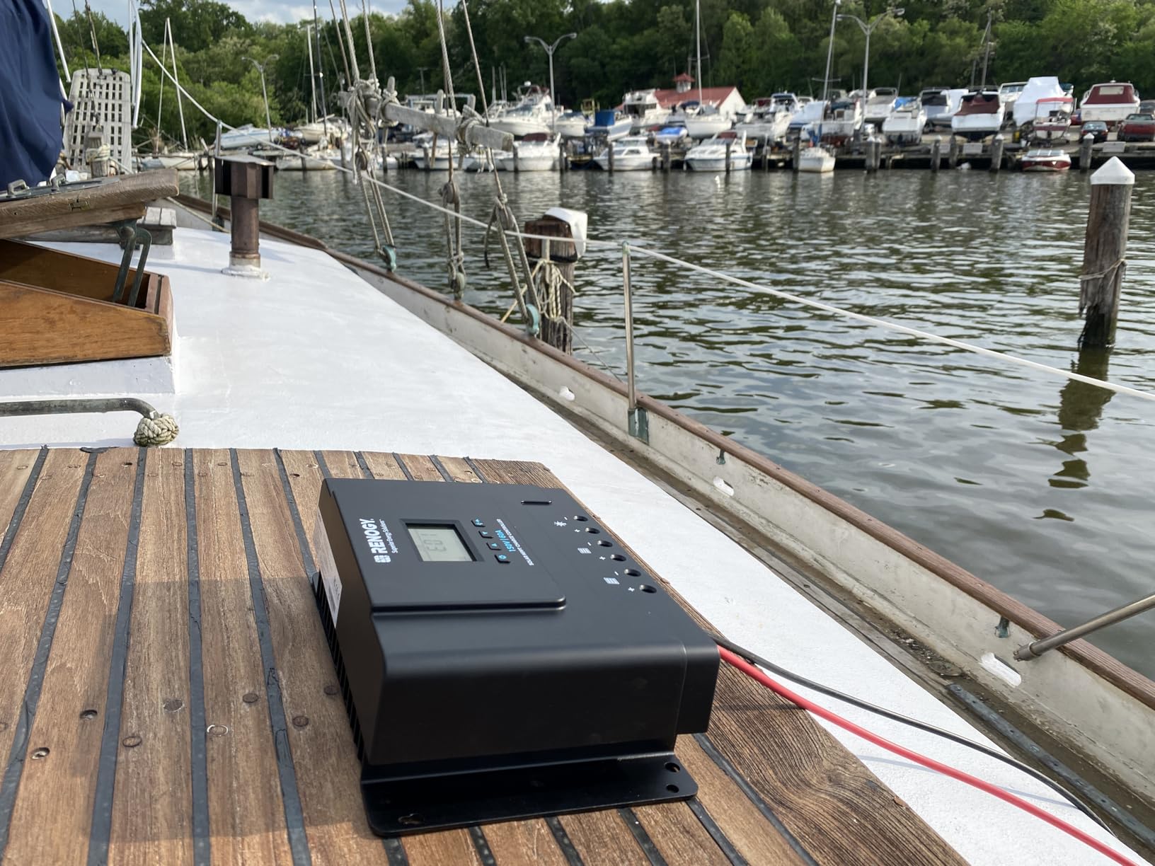 Renogy 60A MPPT Solar Charge Controller 12V/24V/36V/48V Auto, 150V Maximum Solar Input, Compatible with Lithium AGM Gel Batteries, for Home RV Marine Workshop, Rover Lite 60A customer photo 2