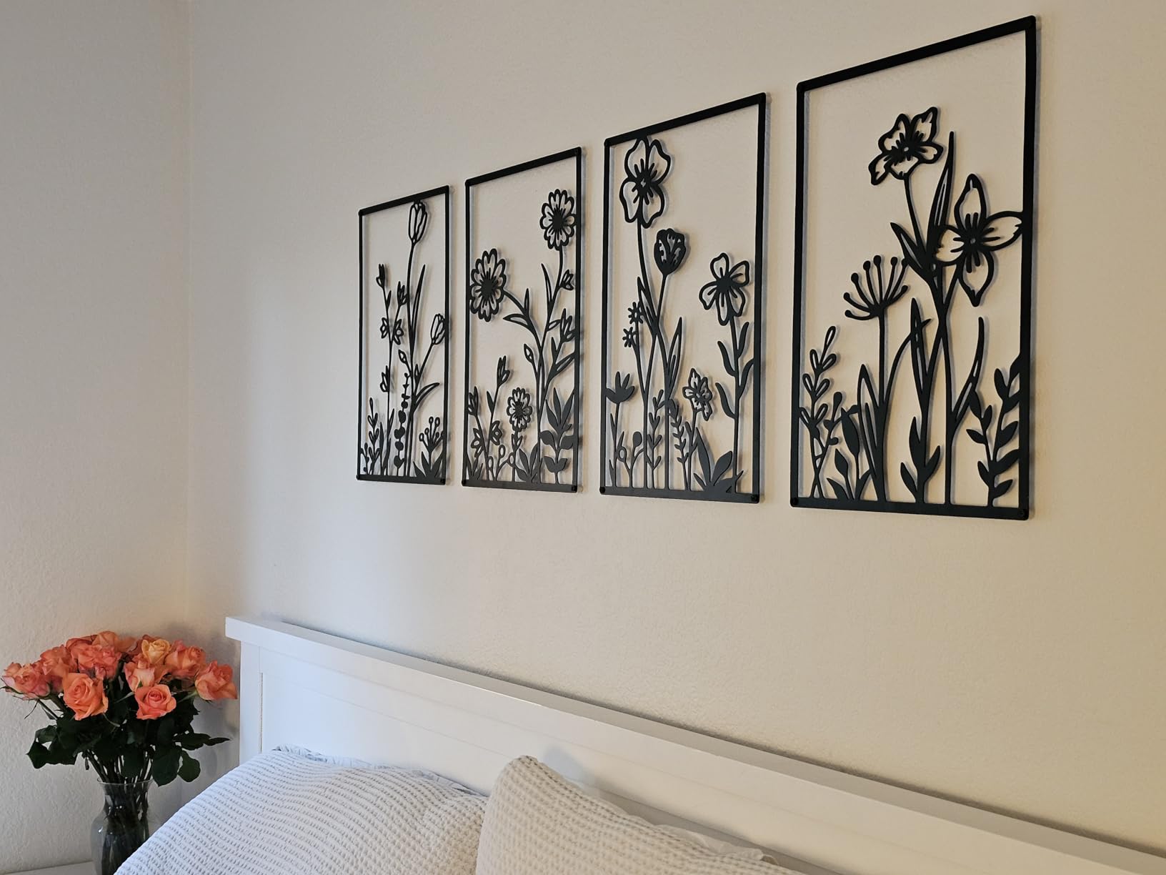 Sokurdeg Black Metal Flowers Wall Decor, Minimalist Floral Wall Hanging Art, Black Abstract Line Wall Art Sculptures for Bedroom Bathroom Living Room (4 Pcs, 12 x 17 in) customer photo 2