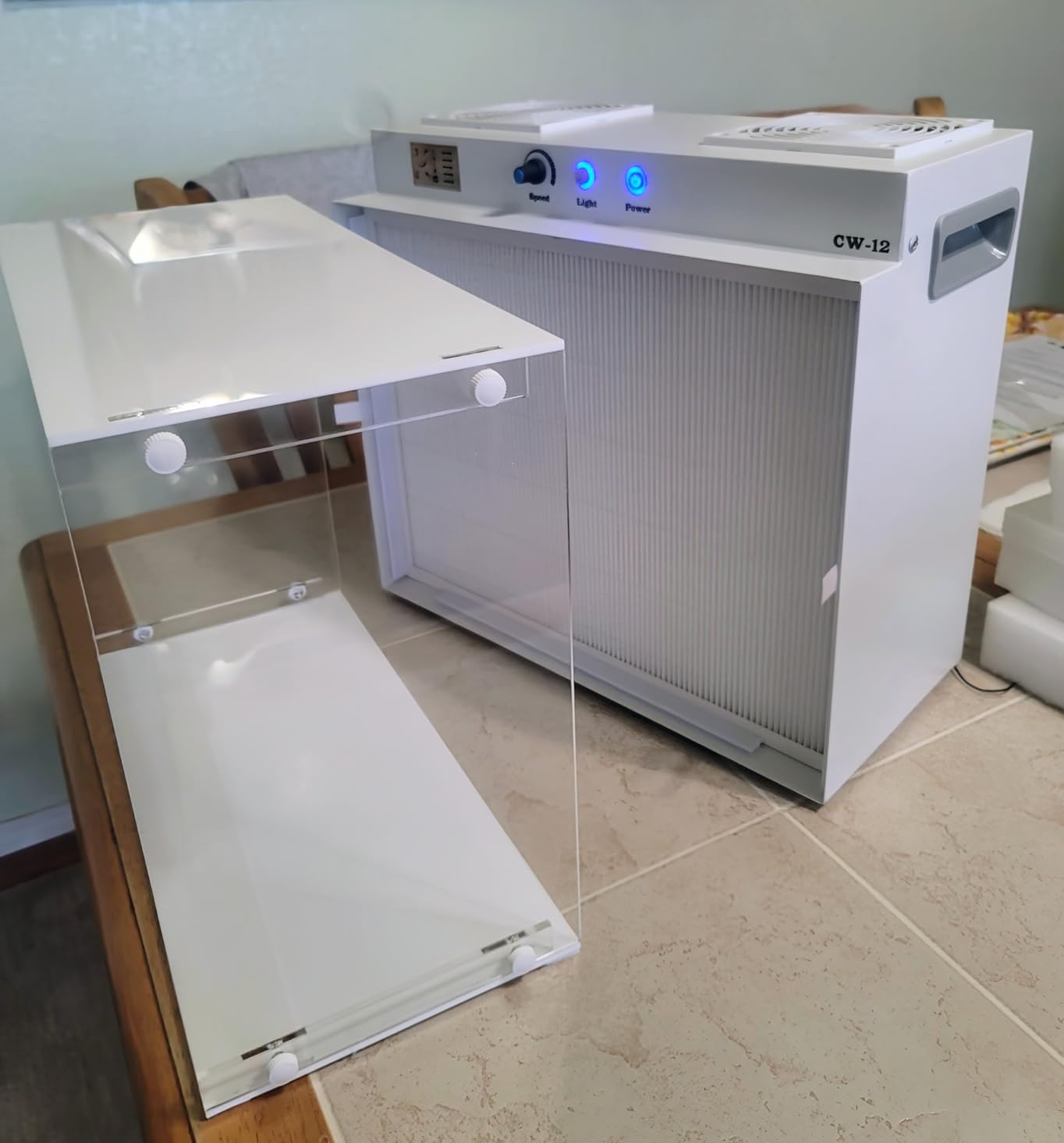Laminar Flow Hood with HEPA H12 Filter, FFU, 17.3
