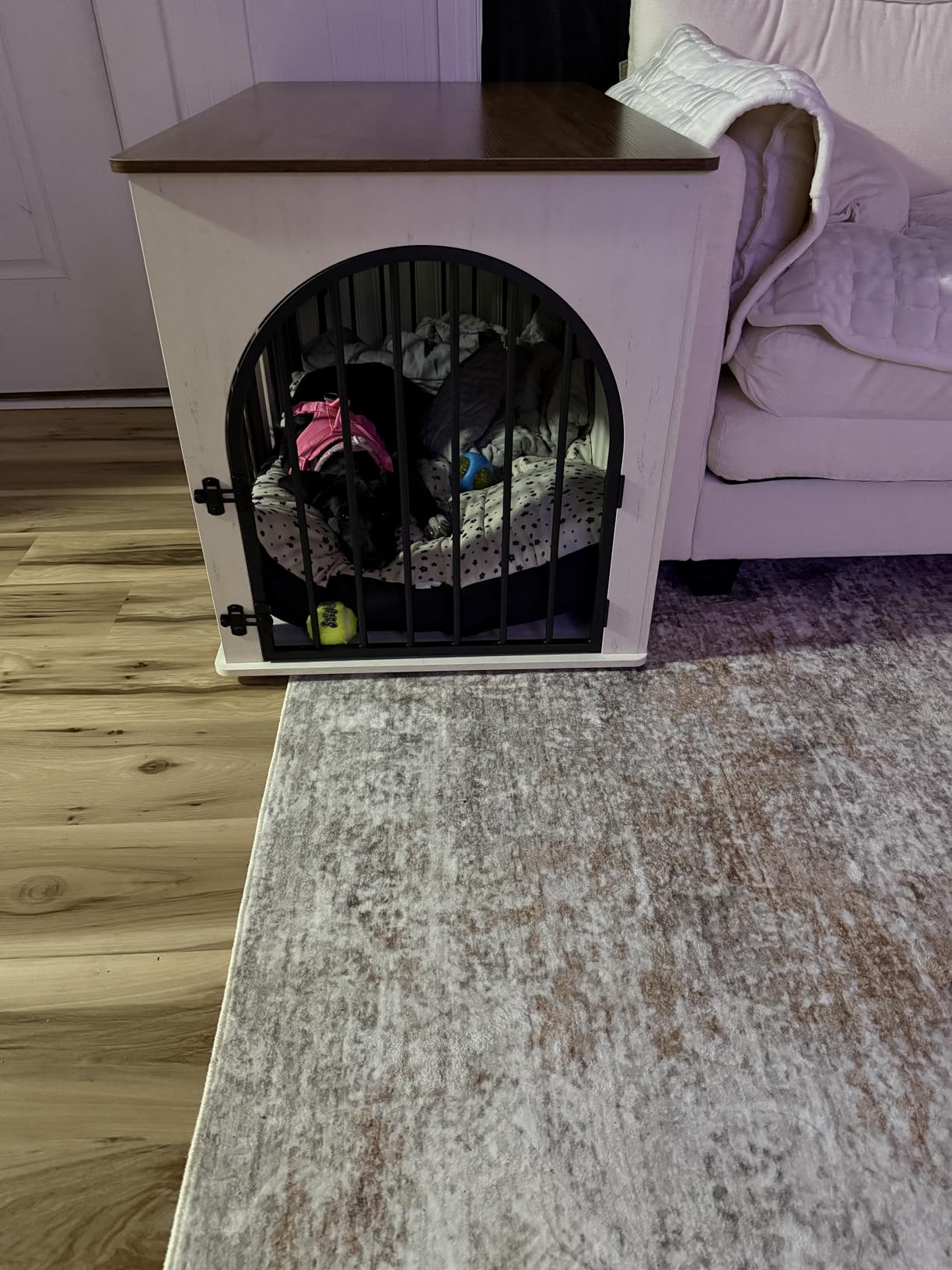 Hzuaneri 31.5'' Wooden Dog Crate Furniture, Indoor Dog Kennel Dogs Cage for Small/Medium Dogs, Heavy Duty Dog Crates Decorative Pet House End Side Table TV Stand, White Brown DFC85114B customer photo 1