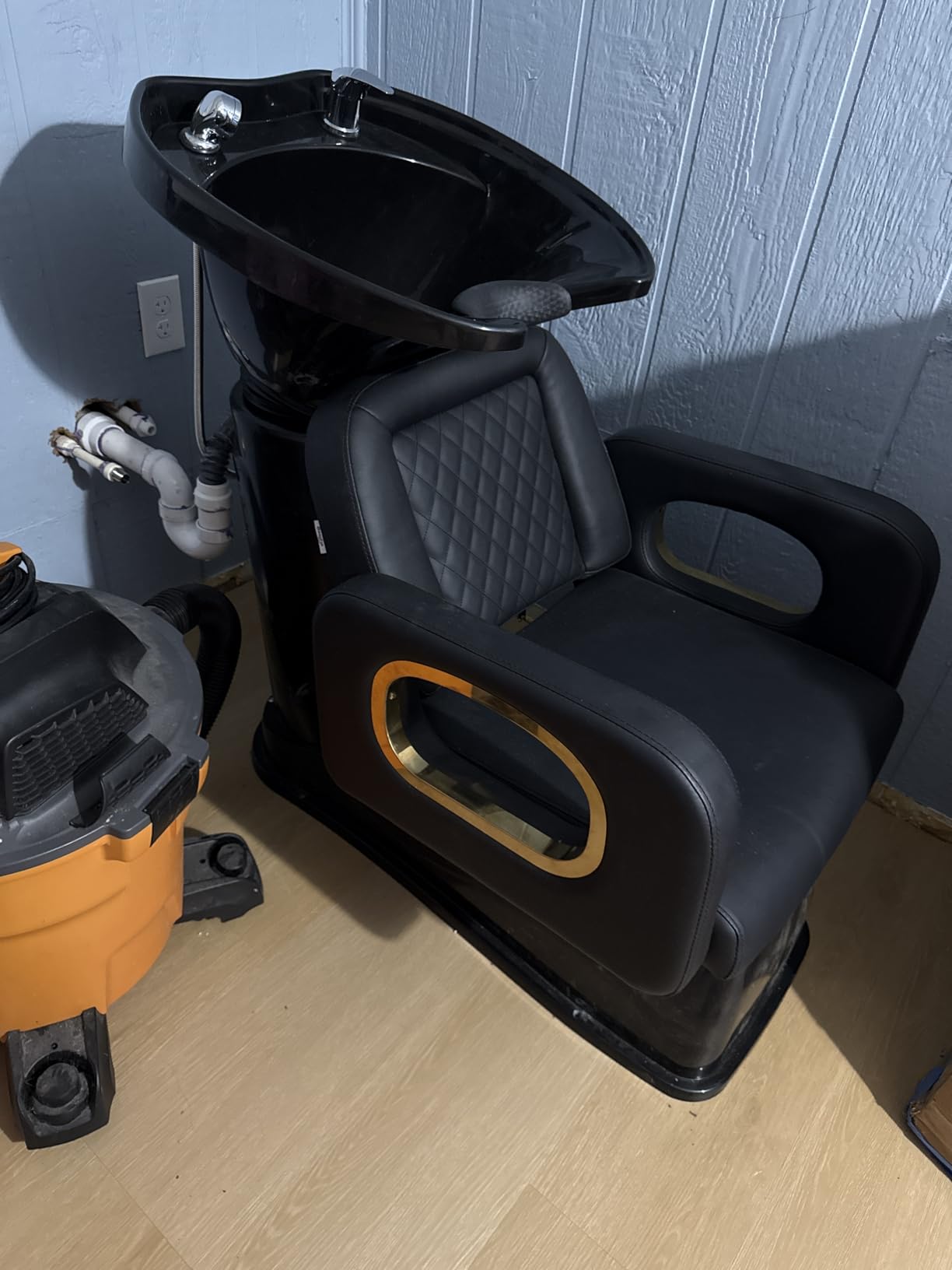 Baasha Black and Gold Shampoo Chair, Professional Shampoo Bowl and Chair Set for Salon, Comfortable Barber Backwash Chairs with Memory Sponges Cushion customer photo 1