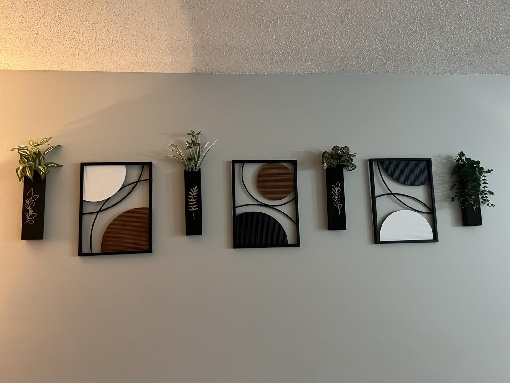 Oakrain 2 PCS Metal Wall Art for Home Decor, Large Abstract Wall Décor with Frame, Modern Minimalist Black and White Wall Sculpture customer photo 1