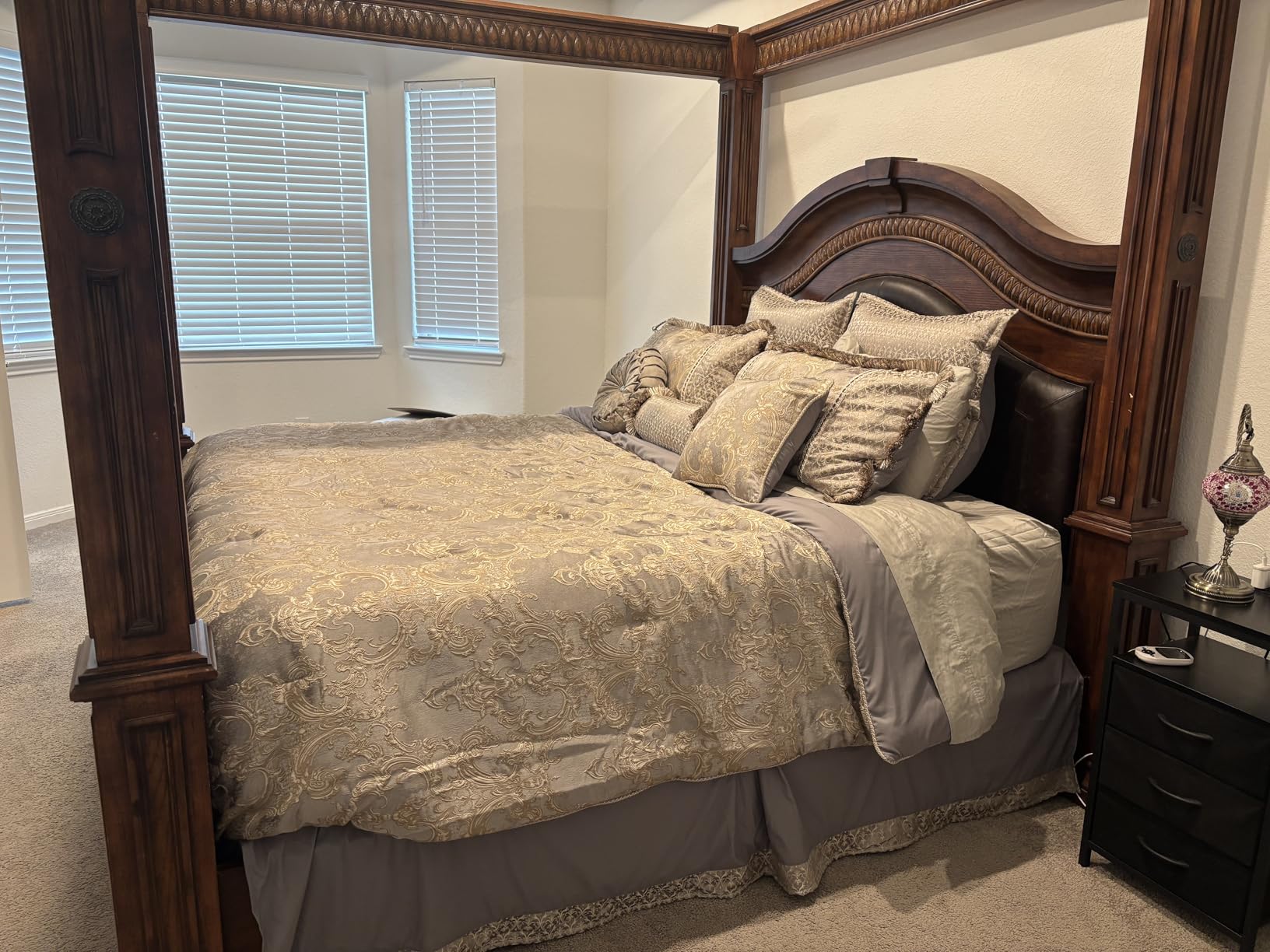 Loom and Mill 9-Piece Jacquard Comforter Set Queen, Royal Elegant Damask Design customer photo 2