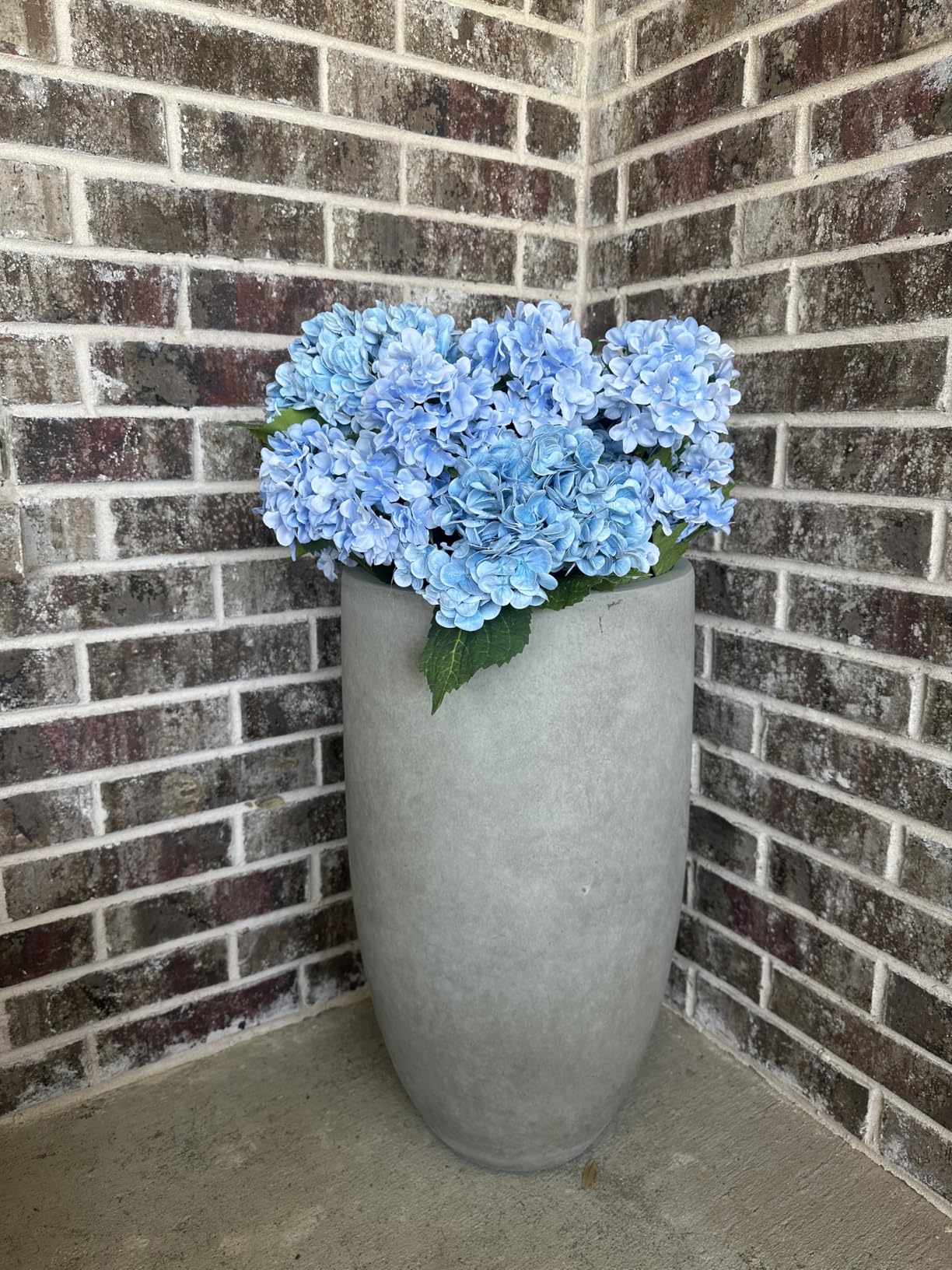 Kante 24 Inch Tall Round Concrete Planter, Large Indoor Outdoor Plant Pots with Drainage Hole and Rubber Plug, Modern Decorative Garden Pots, Textured Weathered Concrete customer photo 2