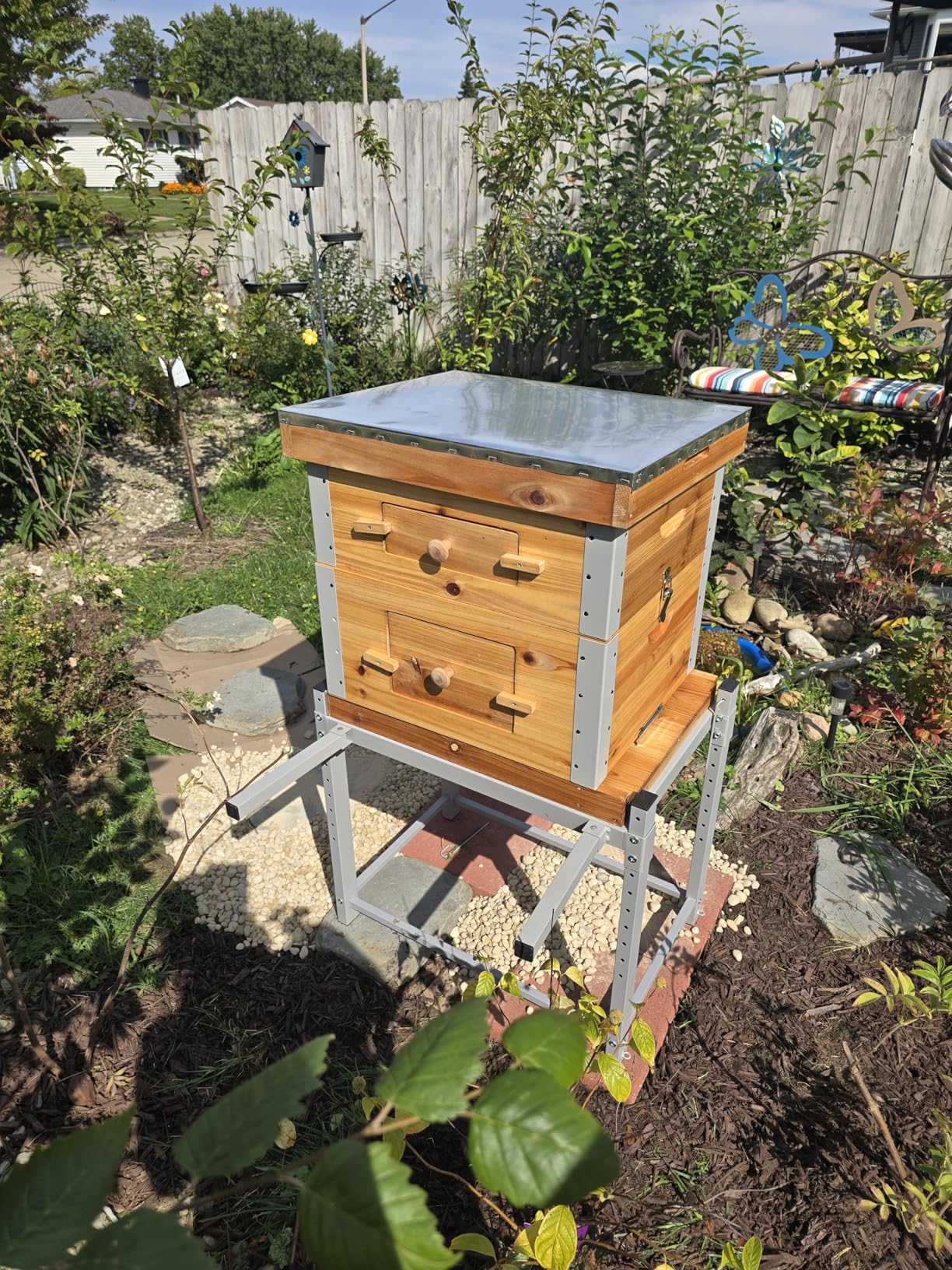 Bee Hive Boxes Starter Kit with Metal Stand, 100% Beeswax Coated Bee Hive with 10 Medium and 20 Deep Frames & Foundations (3 Layer) customer photo 1