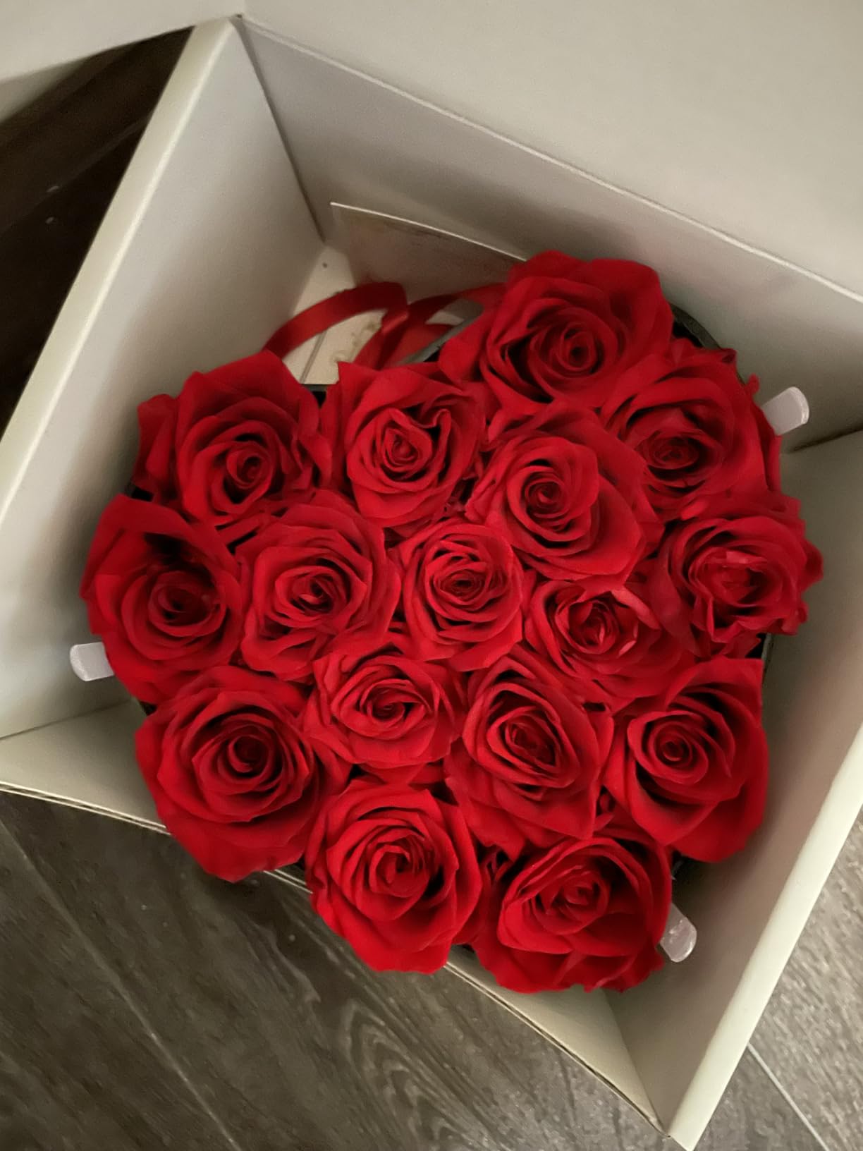 27 Preserved Roses in Heart-Shaped Box, Flowers for Delivery Prime Last up 2 Years, Real Forever Flowers for Wife, Girlfriend, Mother, Eternal Roses for Anniversary - Red customer photo 2