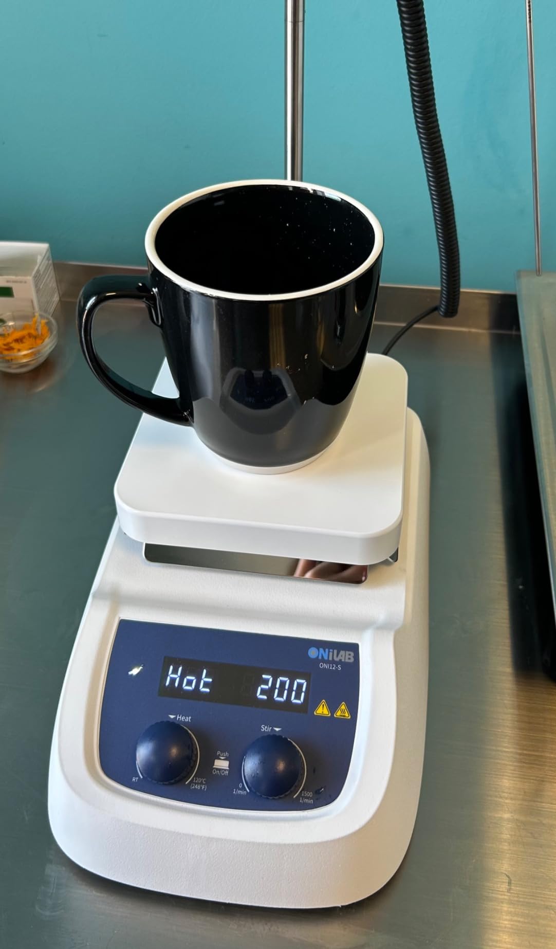 ONiLAB 120℃ 5 inch Round LED Digital Hotplate Magnetic Stirrer with Ceramic Coated Stainless Steel Work Plate, 200-1500rpm,5L,110V,Temp Probe Sensor & Support Stand & Stirring Bar Included customer photo 1