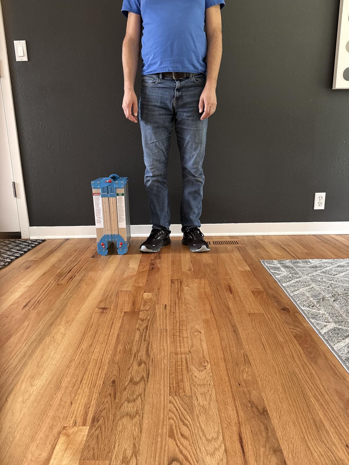 Work Platform 500 Lbs, Folding Step Stool with One-Touch Automatic Fold, 4 Height Adjustment Step Platform, Perfect for RV Cleaning, Home Painting and Reaching High Places, Larger, Blue customer photo 1