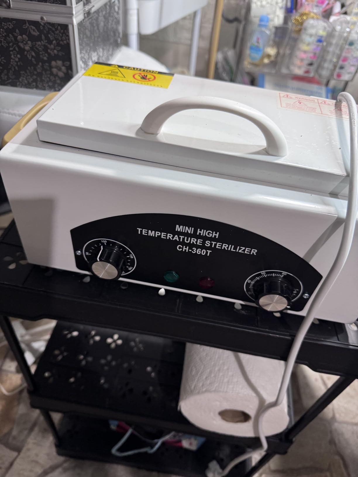 WINB High Temperature Sterilizer Autoclave Machine, Mini High Temperature Autoclave Machine with Timer 110V 300W, 1.5L Capacity, for Dental Tools, Nail Salon & Barber Equipment with Handle customer photo 1