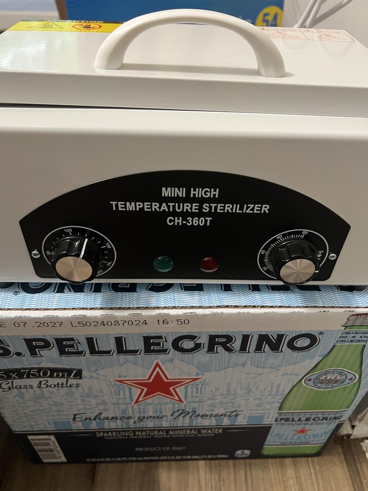 WINB High Temperature Sterilizer Autoclave Machine, Mini High Temperature Autoclave Machine with Timer 110V 300W, 1.5L Capacity, for Dental Tools, Nail Salon & Barber Equipment with Handle customer photo 2