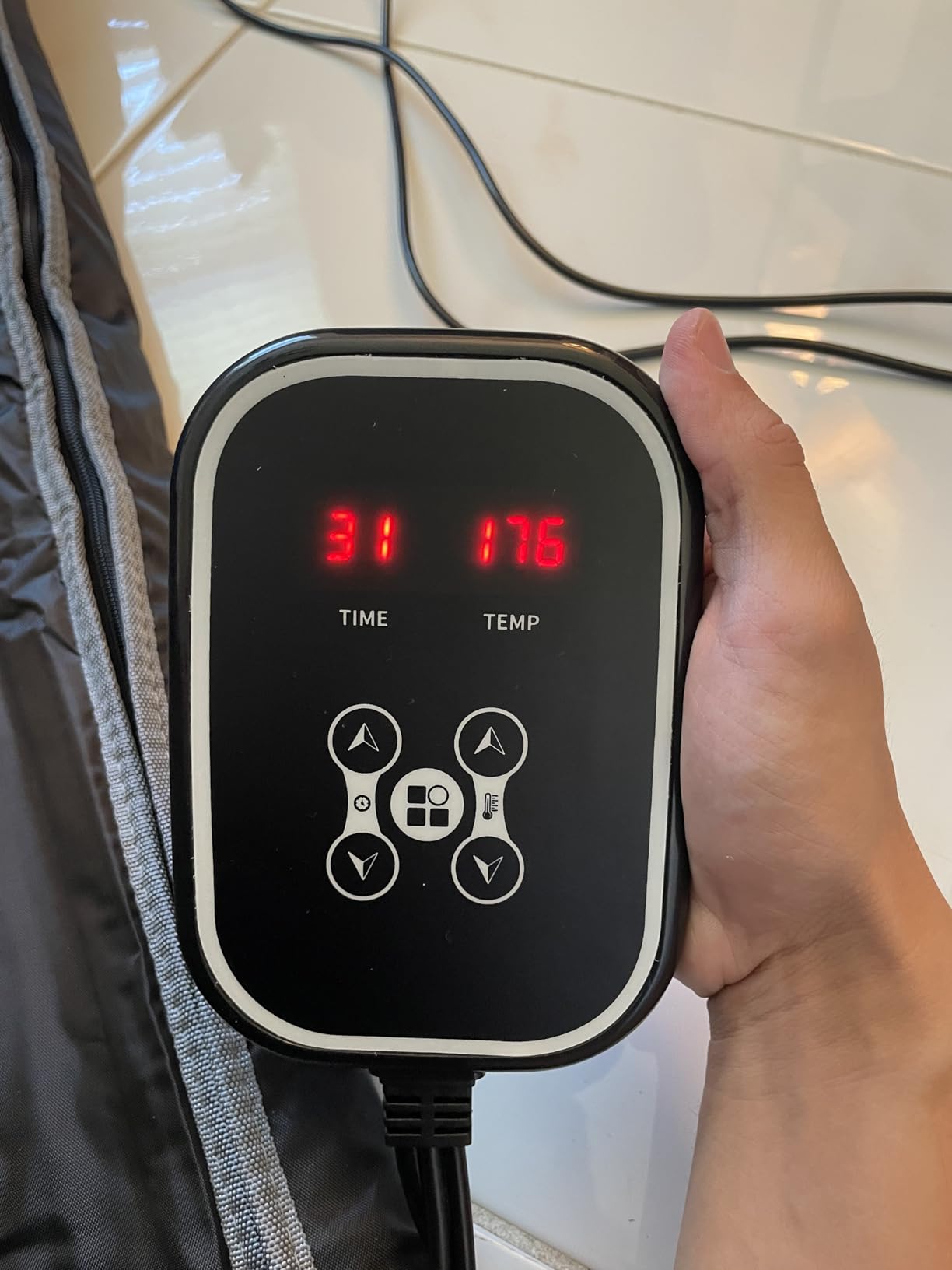 MySauna XL Infrared Sauna Blanket | Fits Him & Her | Fast Sweat, Sauna Bag Reaches 176°F | At-Home Sauna Blanket for Detox & Relaxation | Size 6.2 x 3 ft | Includes Carry Bag & Upgraded Control Panel customer photo 2