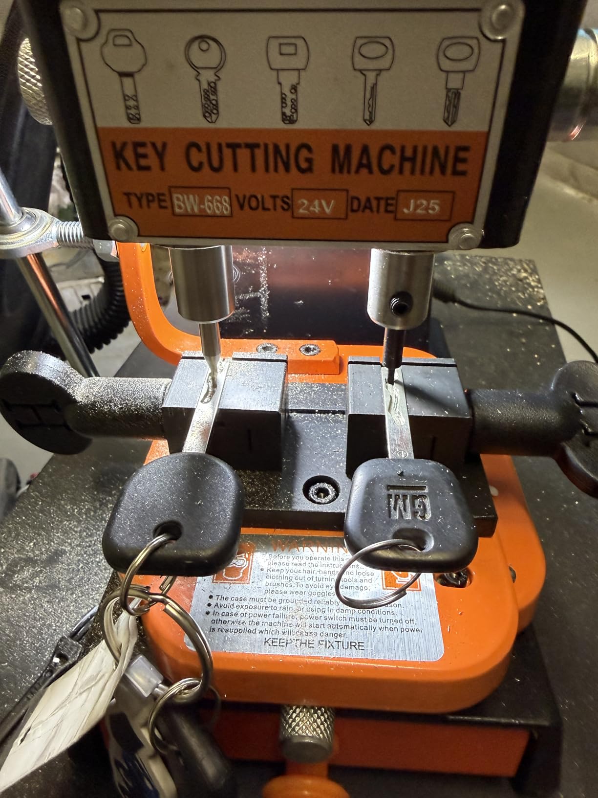 Vertical Cutter, Cutting Duplicator Machine, Drill Bits Drilling Grooving Machines with Drilling Bits 110V and 220V,Cutter Machines for Cutting Metal Objects for Duplicating House Door Car customer photo 1