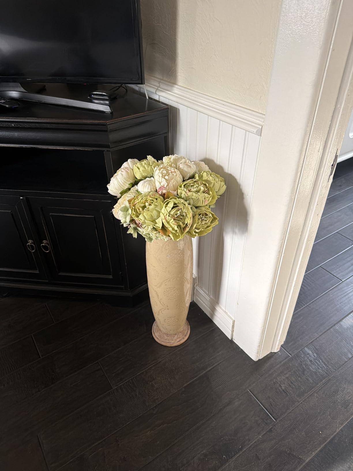 Mkono Peonies Artificial Flowers, 2 Packs 13 Stems Faux Peony Flowers Real Touch Fake Silk Bouquet for Arrangements Dining Table Centerpieces for Kitchen Bridal Wedding Party (2, New Green) customer photo 1