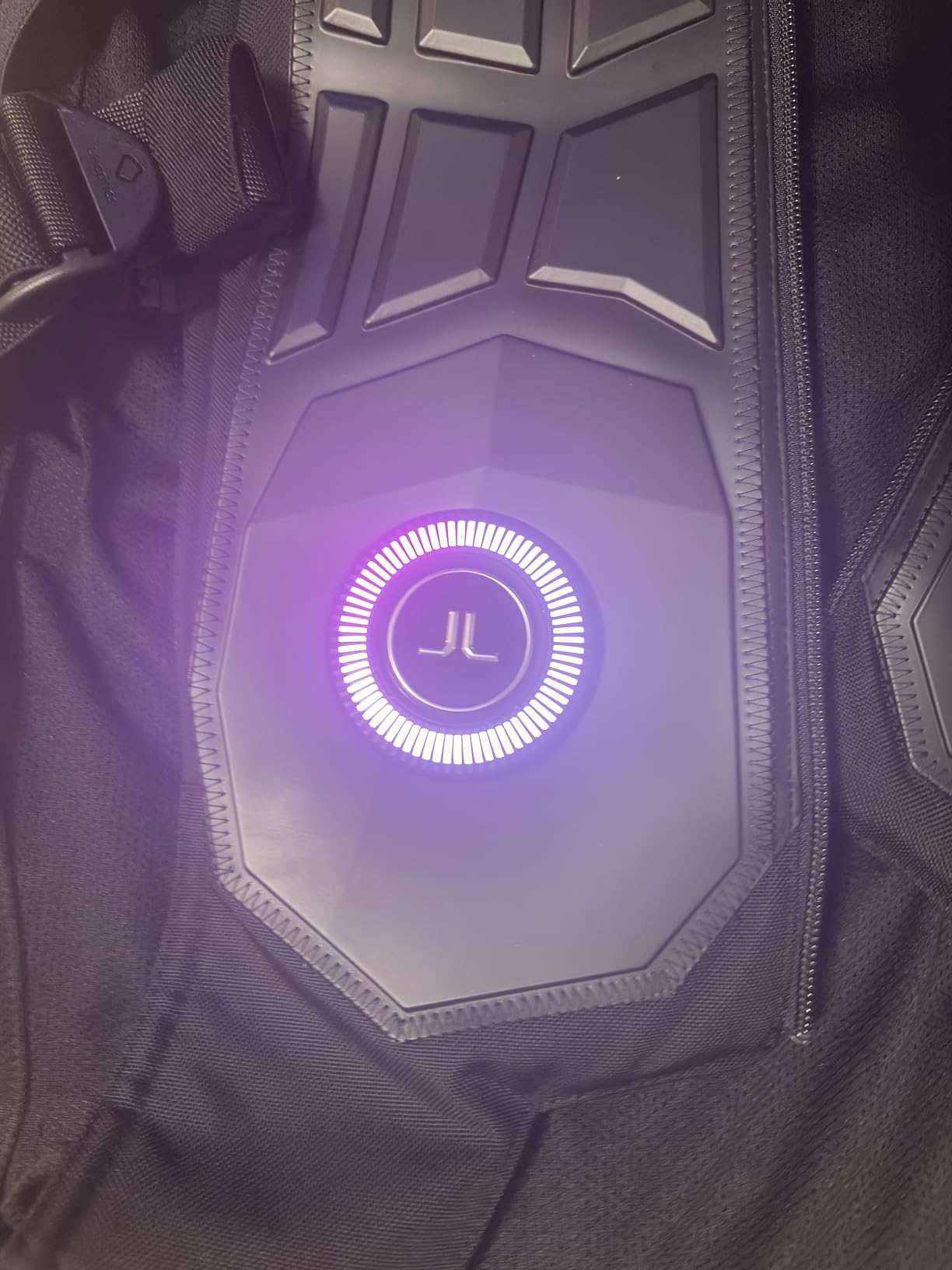 bHaptics TactSuit Pro - Immersive Haptic Vest for VR, PC Gaming, Audio-to-Haptics, Sim Racing - 32 Feedback Motors customer photo 1