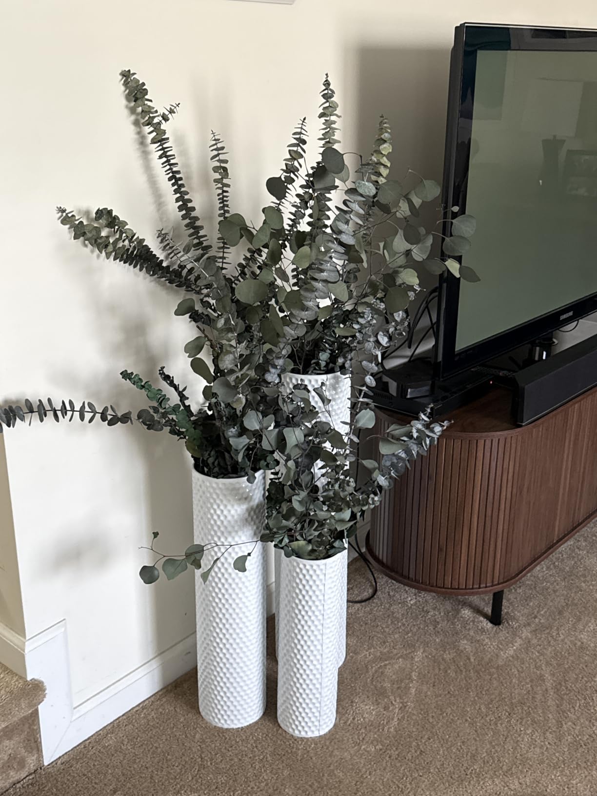 Tall Floor Vases Set of 3 - Black Metal Cylinder Vases for Living Room Corner, Modern Honeycomb Texture, Extra Large Standing Decor (Tallest 27.6in, Home Bedroom Dining Decor) customer photo 1