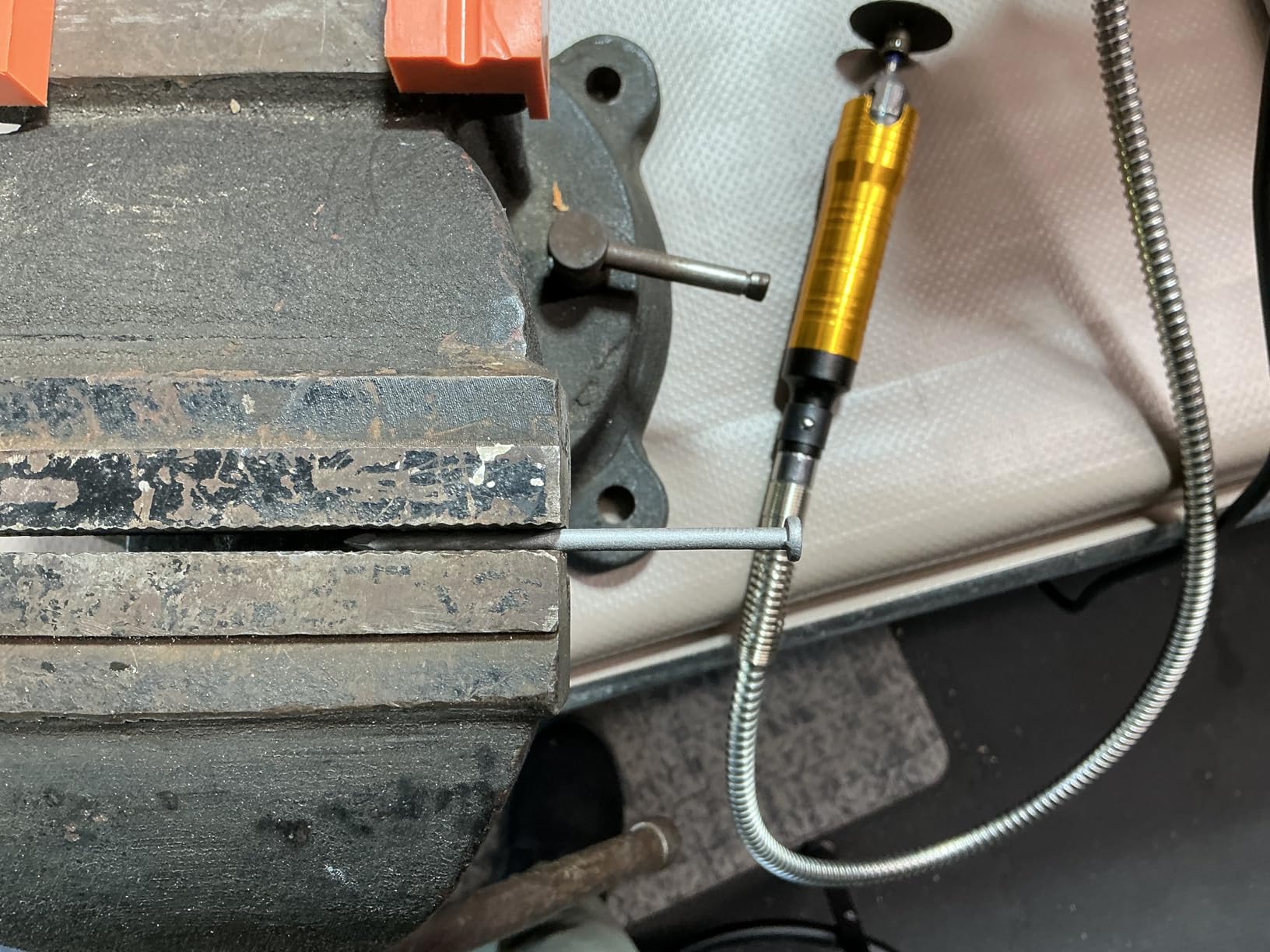 1200W Flex Shaft Grinder, 30000RPM Variable Speed Flex Shaft Rotary Tool Kit with 46pcs Accessories, 0-1/4