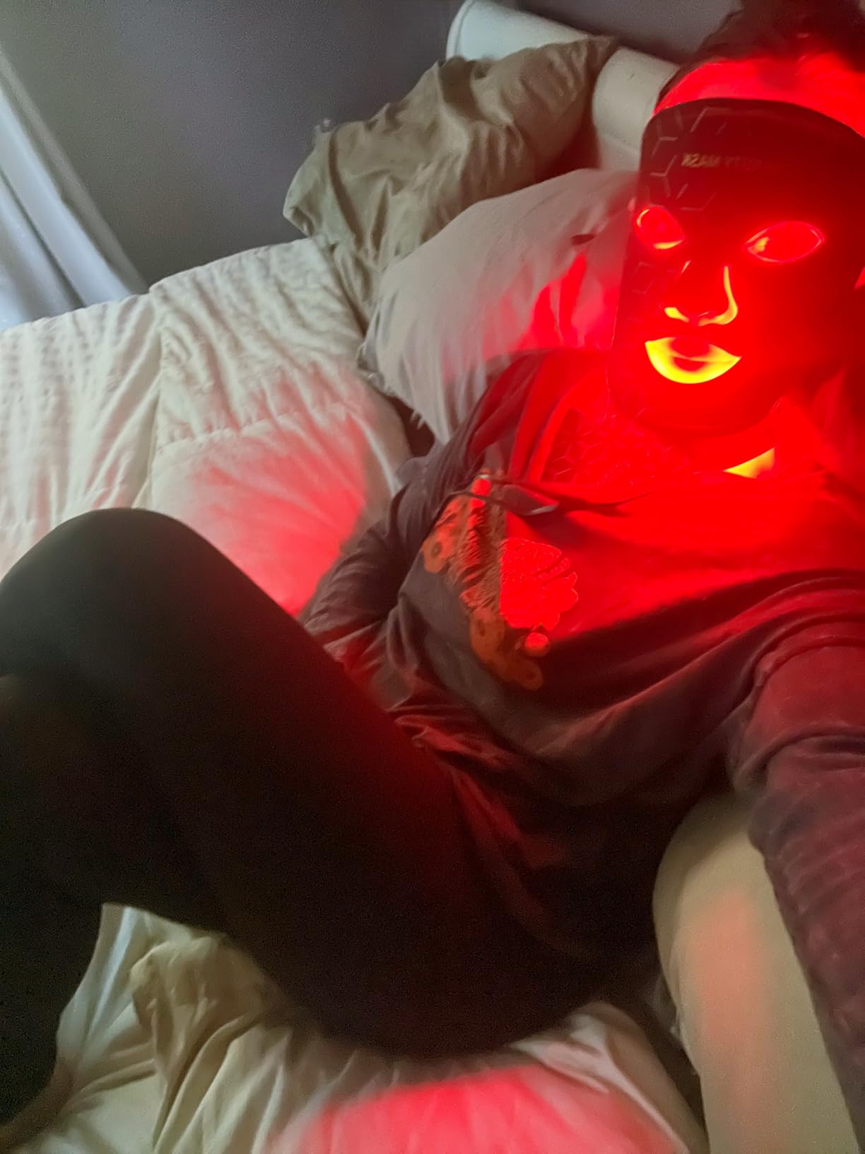 FDA-Cleared Red Light Therapy for Face & Neck, Rechargeable 7-in-1 LED with 850nm & 660nm NIR, Hands-Free Silicone for Anti-Aging, Wrinkle Reduction customer photo 1