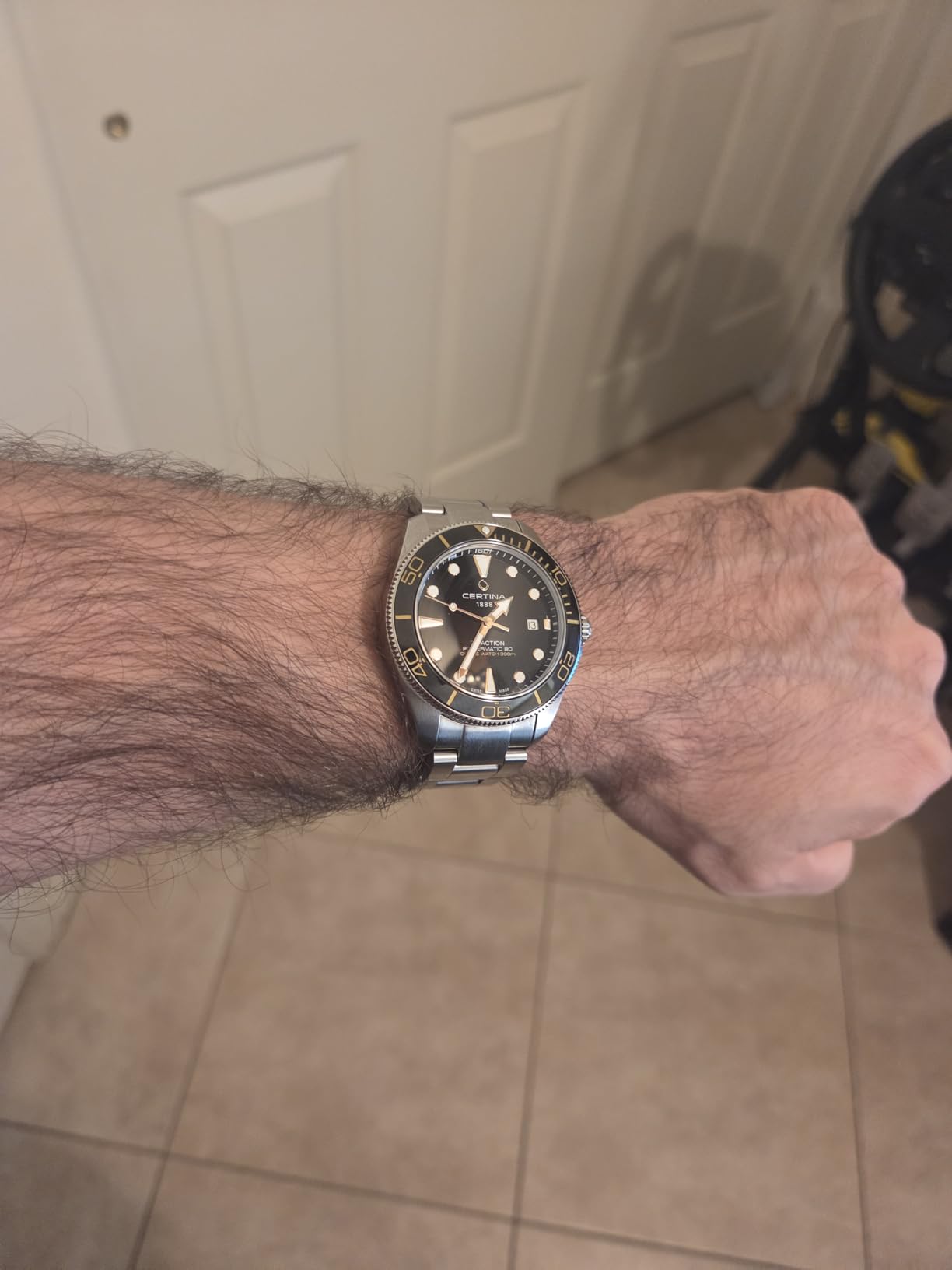 Certina Mens DS Action Gent 40.5mm Steel Automatic Powermatic 80 Nivachron Date Watch Black (C0484071105101) customer photo 2