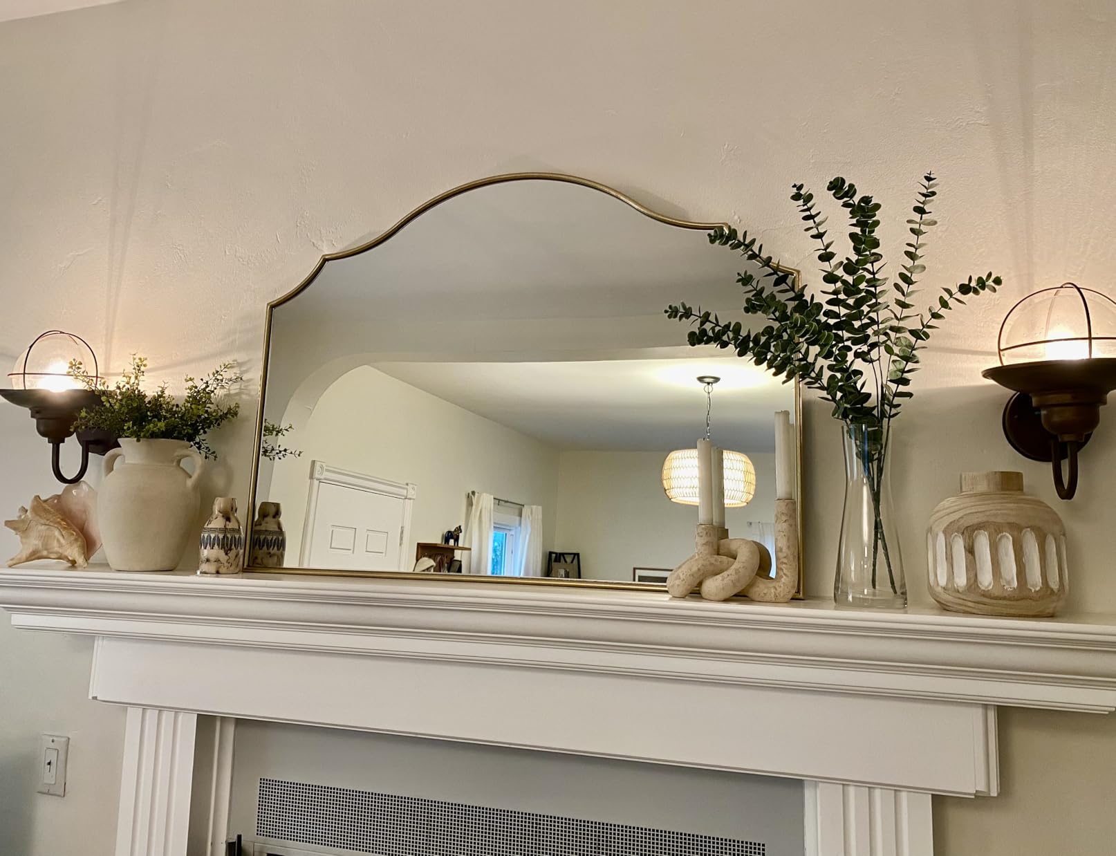 Besdomus Gold Scalloped Wall Mirror: 40