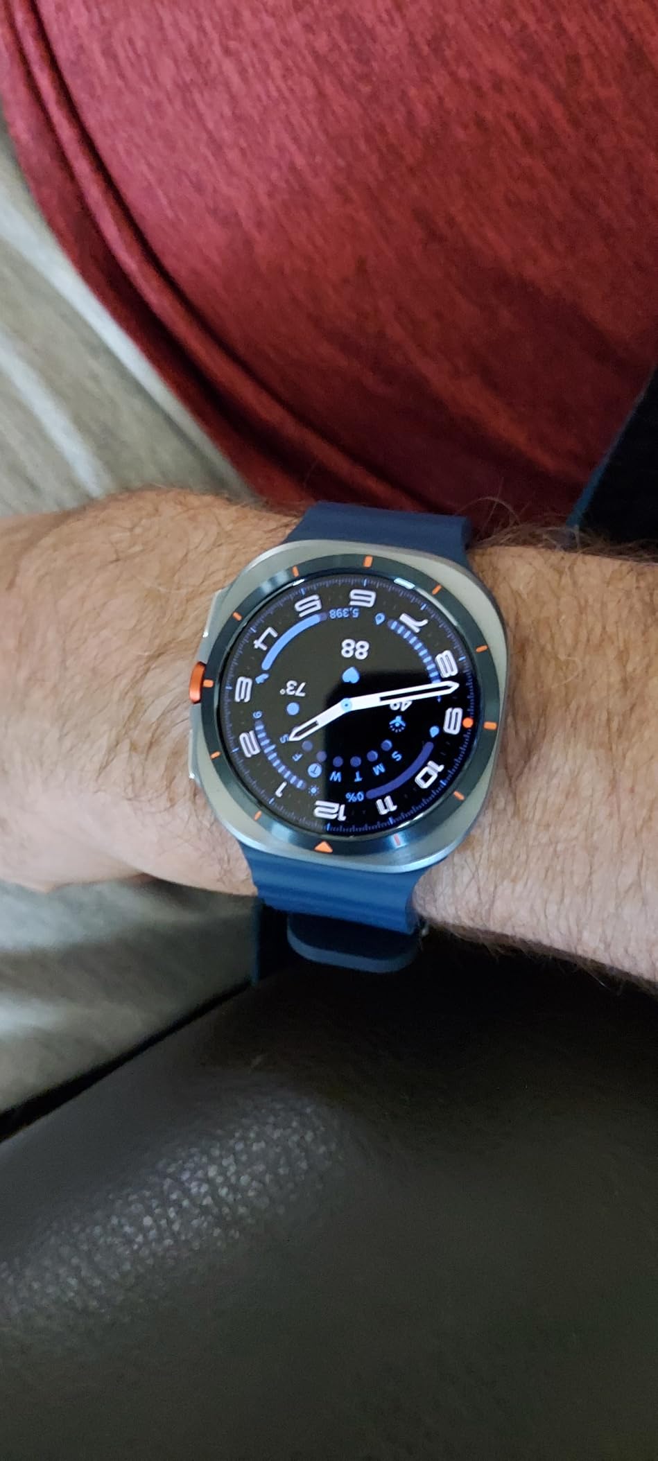 Samsung Galaxy Watch Ultra (2025) 47mm LTE Smartwatch, Titanium Casing, Advanced Sleep Coaching, Running Coach, Energy Score, Heart Rate Tracking, GPS, Titanium Blue customer photo 1