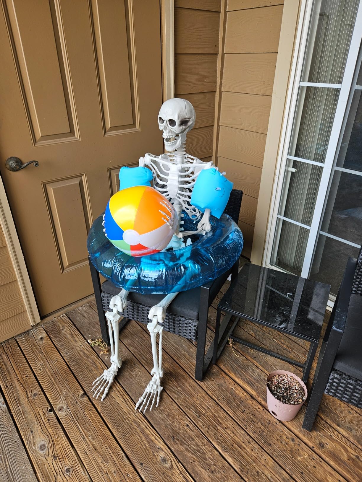 XONOR 7.8ft Halloween Giant Skeleton Posable Realistic Human Skeleton Bones with Movable Joints for Halloween Haunted House Indoor Outdoor Decor customer photo 2