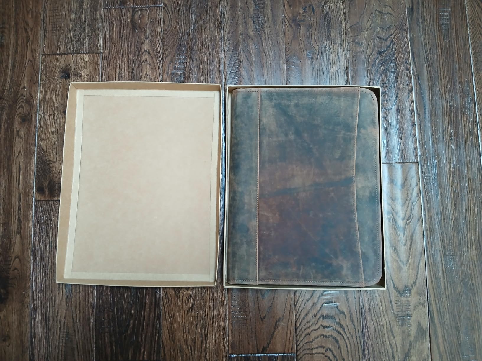 Leather Padfolio with Zipper - Business Portfolio for Men and Women, Legal Pad Portfolio, Leather Folder, Professional Padfolio for Meetings and Interviews customer photo 1