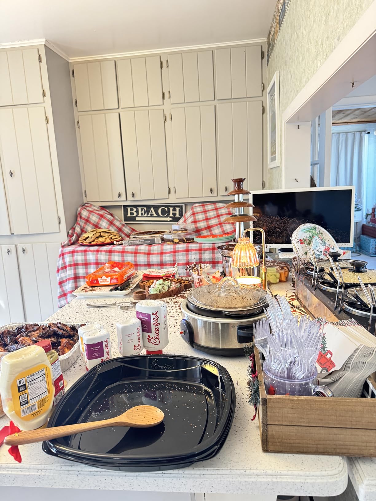 Chocolate Fountain Machine - Electric Stainless Steel Fondue Fountain, 4-Tier, 4-Pound Capacity for Chocolate, Candy, Butter & Cheese, Heated Bowl & Dual Controls customer photo 2