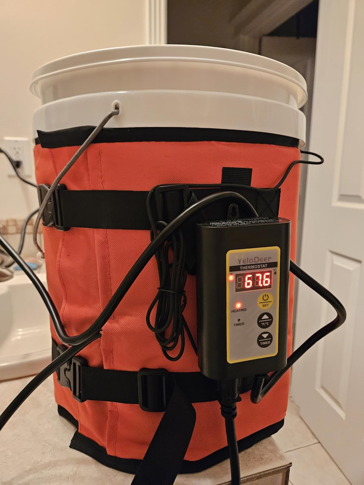Upgraded 5 Gallon Honey Warmer Bucket Heater with Digital Display Timers Temperature Controller, Operates In 41-158℉, Insulated Pail Heater with Cutout for Gate Valve, 200W, 120V customer photo 1