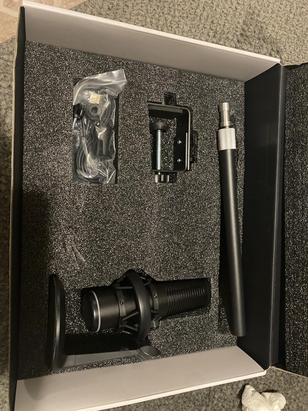 Live Video Streaming Kit (Deluxe)-for Video Call, Gaming, Podcast, YouTube, Content Creation- Includes 2k 60 FPS Webcam, Professional Cardioid Microphone, and LED Flat Light for Android/MAC/Windows customer photo 1