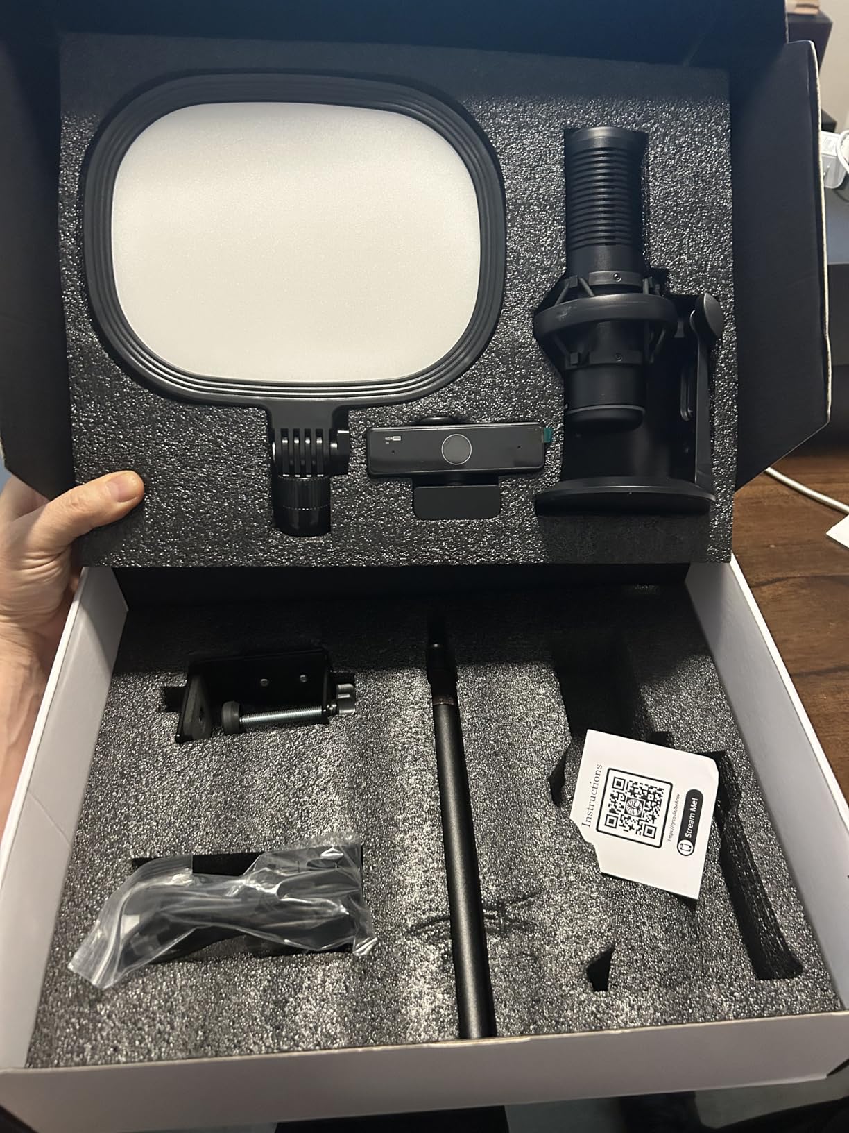 Live Video Streaming Kit (Deluxe)-for Video Call, Gaming, Podcast, YouTube, Content Creation- Includes 2k 60 FPS Webcam, Professional Cardioid Microphone, and LED Flat Light for Android/MAC/Windows customer photo 2