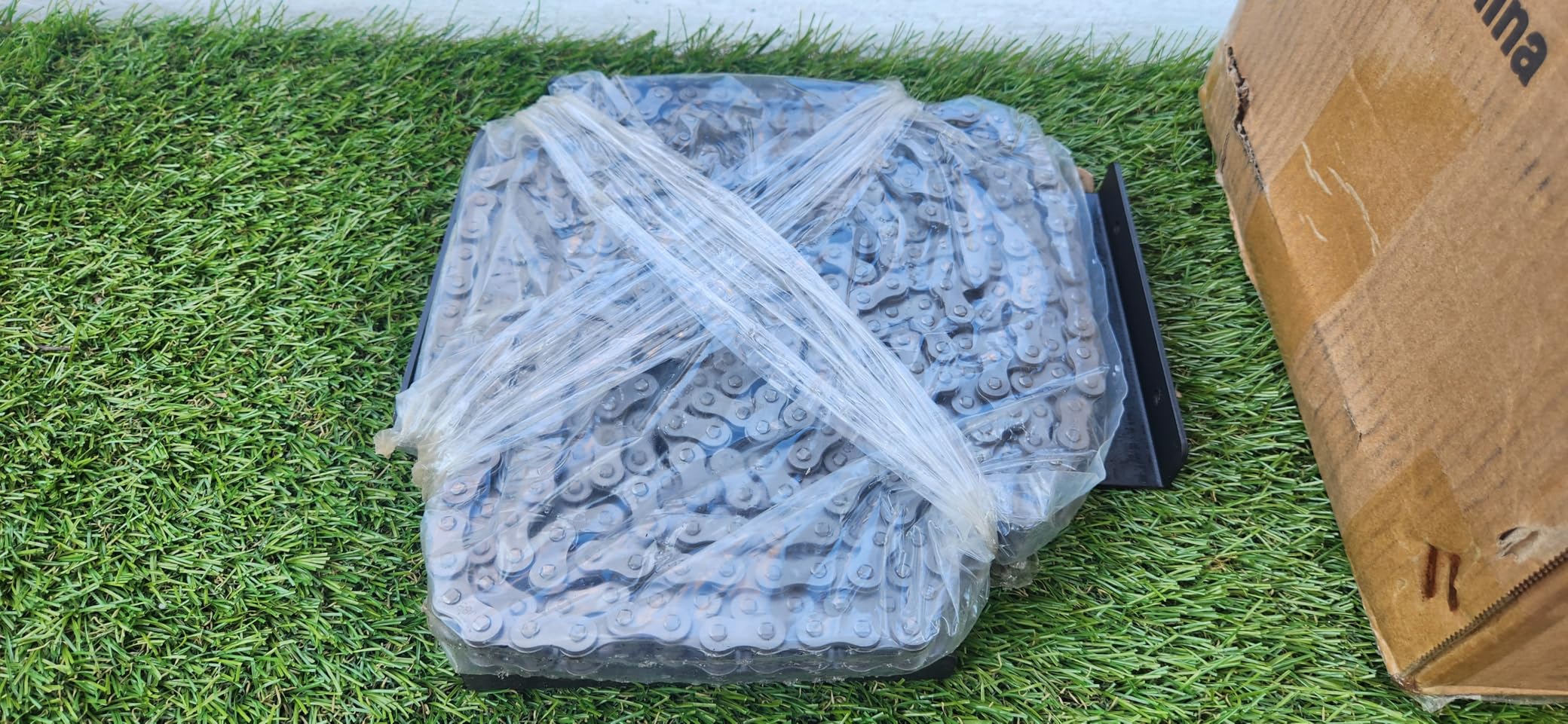 Blütezeit 1100lb Sliding Gate Opener - Chain Drive Electric Gate Motor with 2 Remotes & 16.4ft Chains Hardware Kit, Automatic Slide Gate Operator for Driveway Gates Acess System customer photo 1