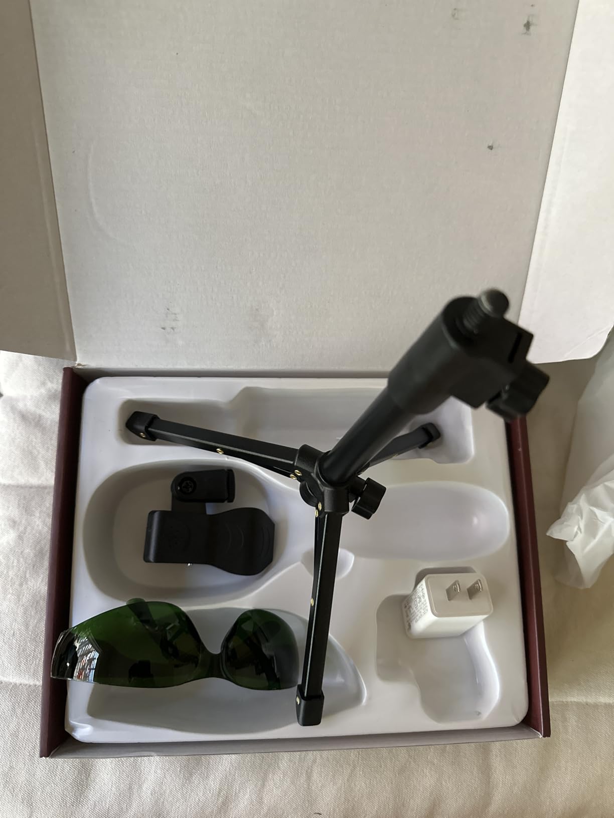 Red & Near Infrared Light Therapy Wand with Stand - Handheld Dual-Wavelength 4×808nm & 34×650nm, Rechargeable Cold Red Light Therapy Device for Home Wellness and Pet Use customer photo 1