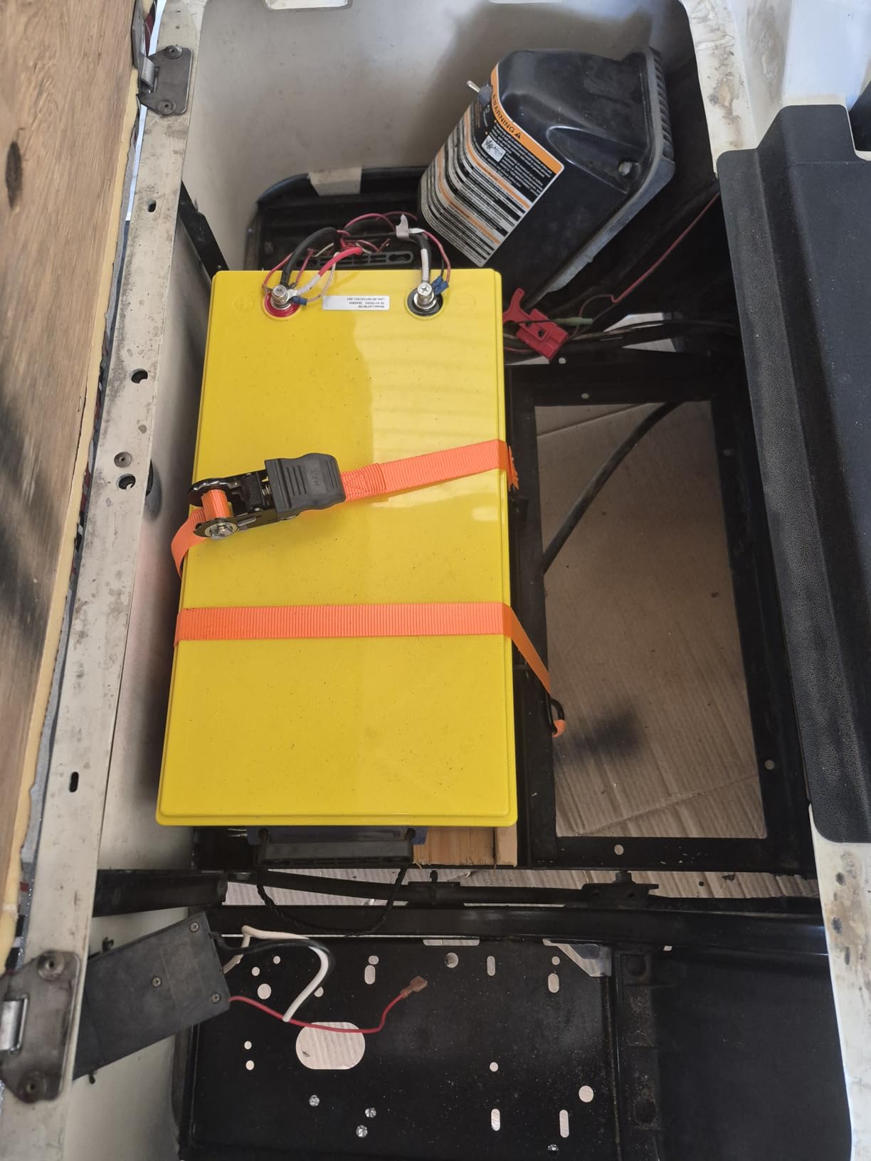 LOSSIGY 36V Lithium Golf Cart Battery, 36 Volt 100Ah LiFePO4 Battery with 25A Lithium Charger, Perfect for Golf Carts, Trolling Motors, Marine, Built in 200A BMS, Peak Current 1000A customer photo 1
