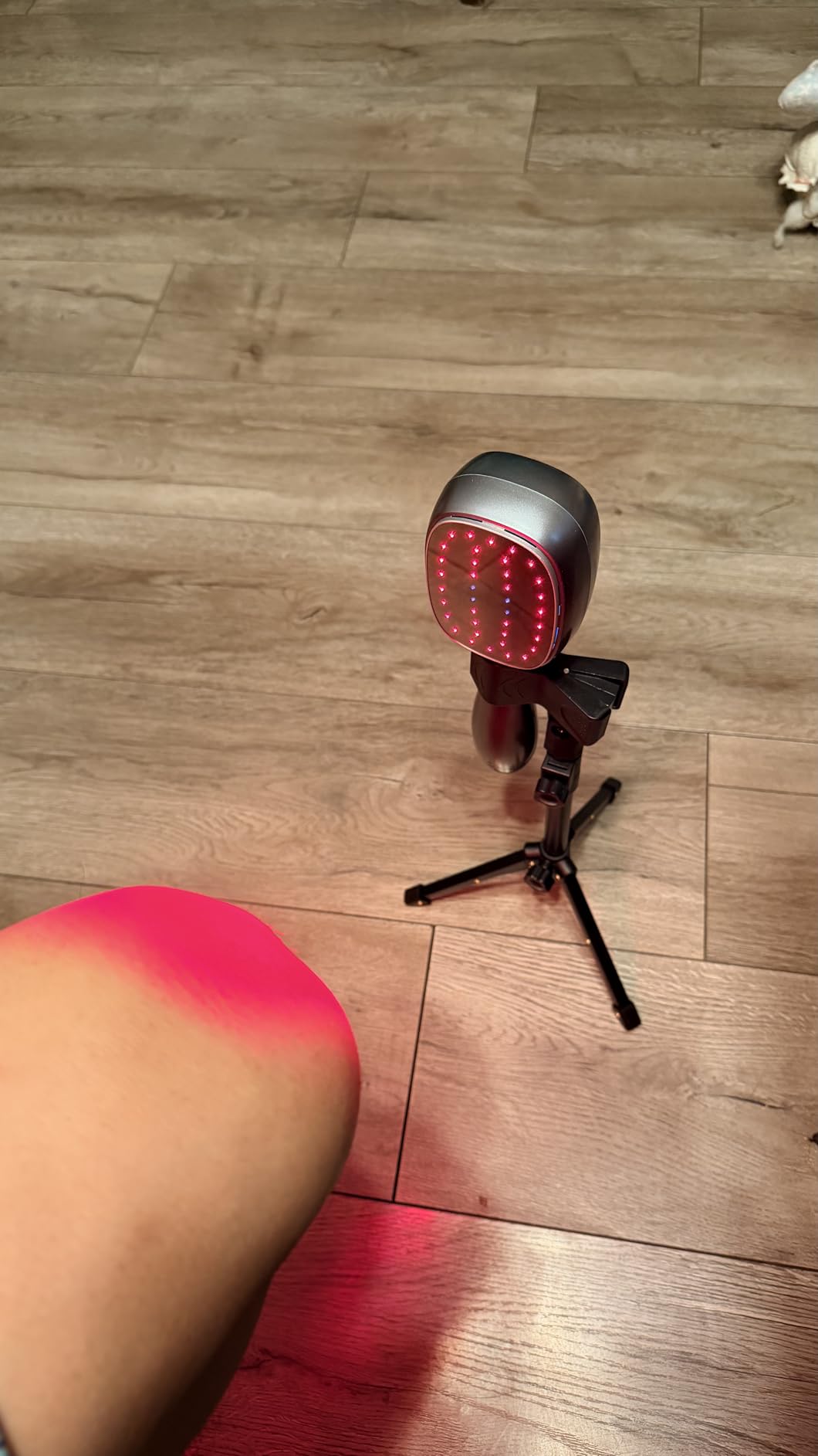 Cold Red Light Therapy Device - Dual Wavelength 808nm & 650nm Red Light Therapy Wand - Handheld Infrared Light Therapy for Body, Knee, Shoulder, Back, Muscles, Joints and Pets customer photo 2