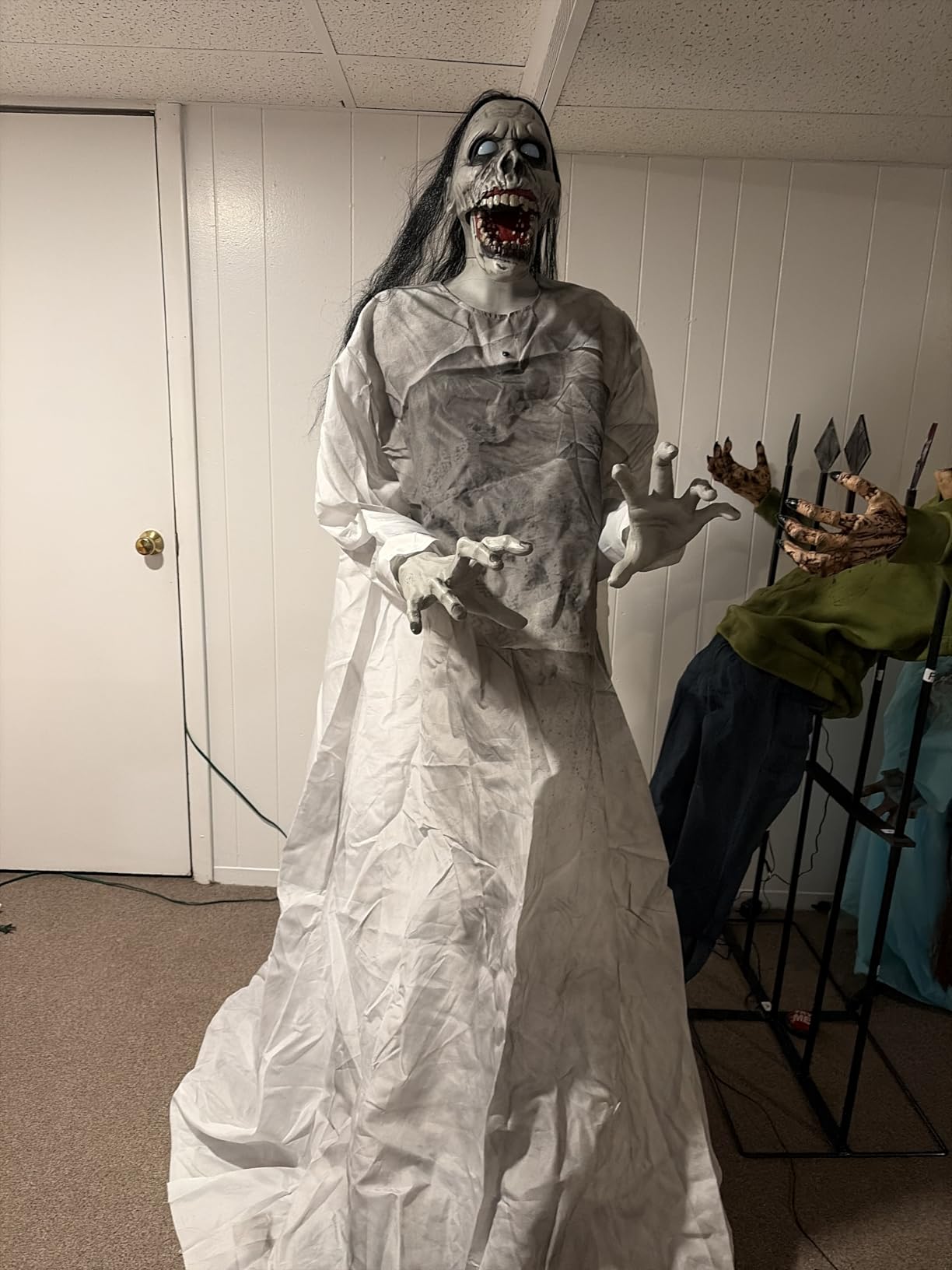 Haunted Hill Farm 5.9 ft. Animatronic Lurching Woman by Tekky with Motion-Activated Lights & Sound customer photo 1