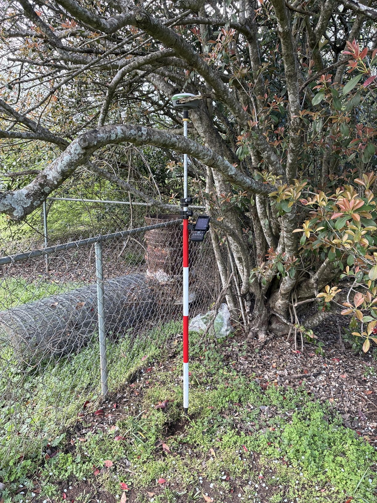 SMA26 Pro RTK GNSS Surveying Equipment Rover&Base with Collector, Work as Base Station for Drones, 4G/BT/IMU/CORS/NOAA, 5-15KM UHF Range, No Subscription Fee, GPS for Land Surveying & Engineering customer photo 1