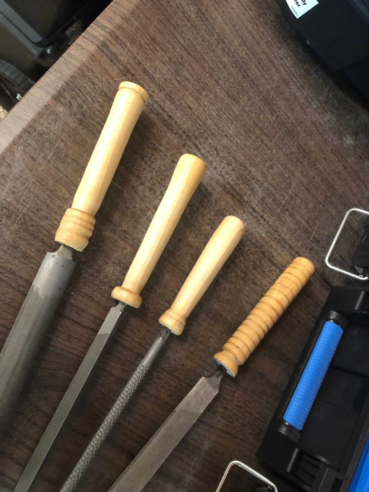 VEVOR 2 HP Wood Lathe, 18 x 40 in Wood Lathe Machine with 150 to 3200 RPM Variable Speed Brushless DC Motor Cast Iron Body, Tool Rest for Medium to Large Projects Woodworking customer photo 1