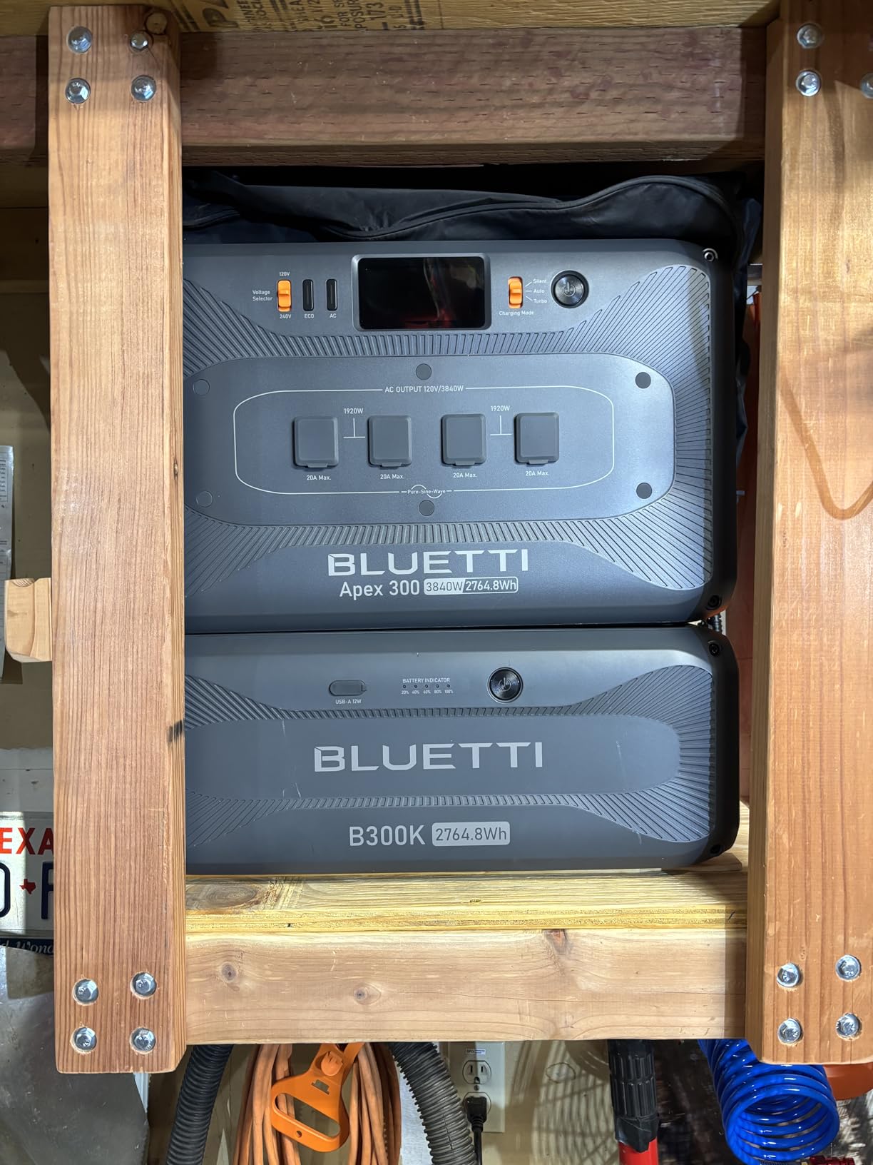 BLUETTI Apex 300 Portable Power Station & B300K Expansion Battery, 5529.6Wh LFP Battery Backup with 6 3840W AC Outlets (7680W Surge), 120V/240V Dual Voltage Output, for Home, RV and Emergencies customer photo 1