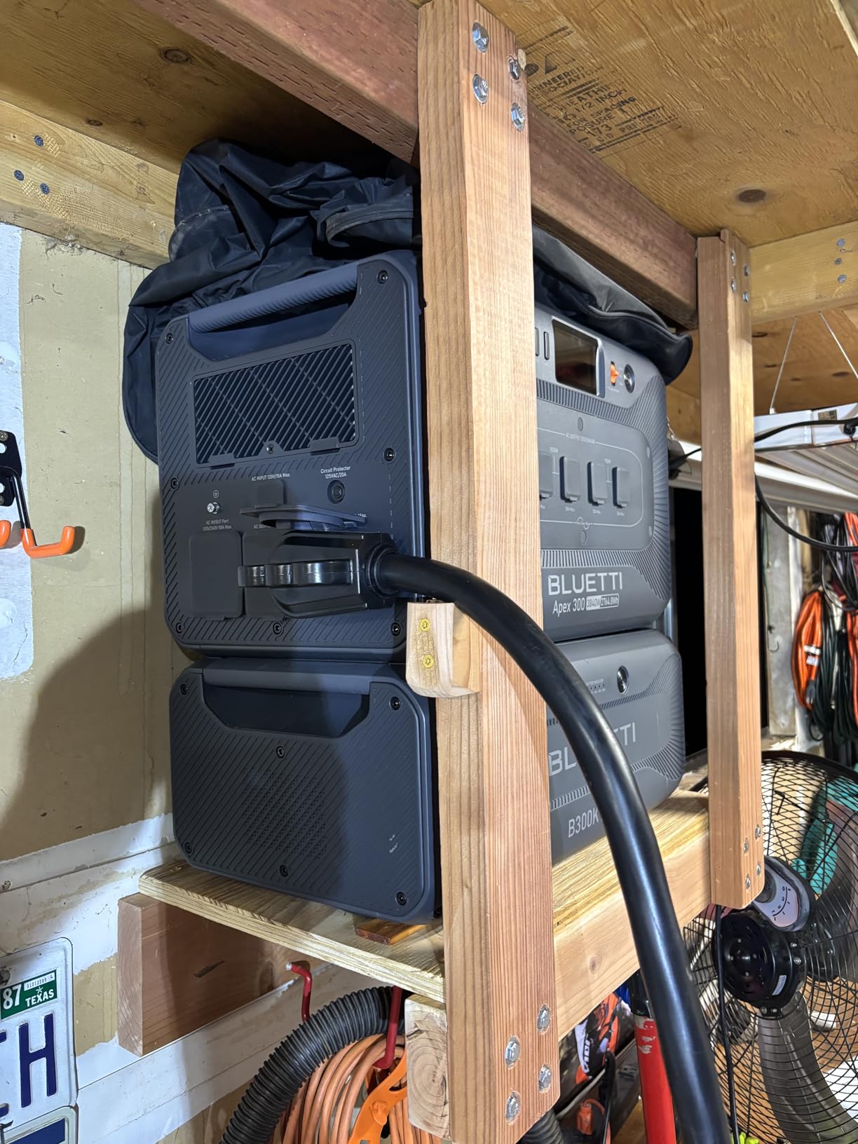 BLUETTI Apex 300 Portable Power Station & B300K Expansion Battery, 5529.6Wh LFP Battery Backup with 6 3840W AC Outlets (7680W Surge), 120V/240V Dual Voltage Output, for Home, RV and Emergencies customer photo 2