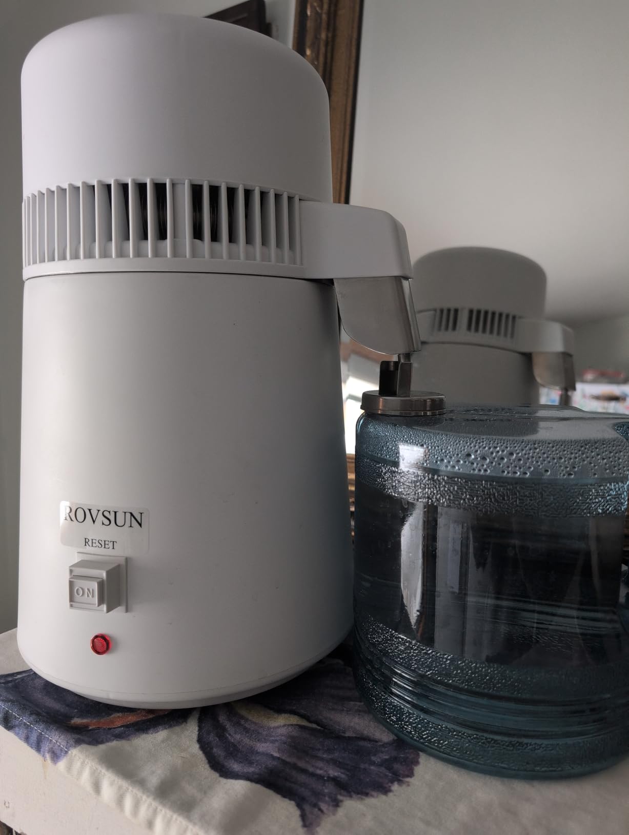 Bonnlo High Efficiency 1.1 Gallon Water Distiller, BPA-Free Container & 304 Stainless Steel Interior, Countertop Distilled Water Machine w/Overheat Protection & Flame Retardant for Home, CPAP, Gray customer photo 1