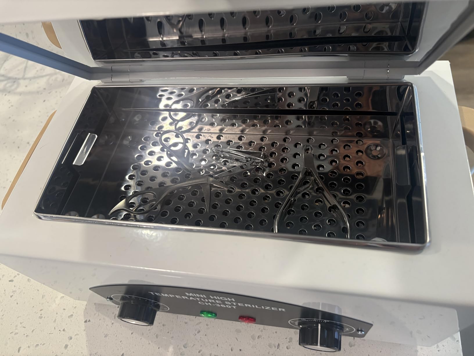 High Temperature Sterilizer Autoclave Machine, 110V 300W 1.5L Metal Tool Cleaner Machine, esterilizador de manicura, Nail Tool Sterilizer with Timer for Sundry Beauty Hair Nail Metal Tools customer photo 1