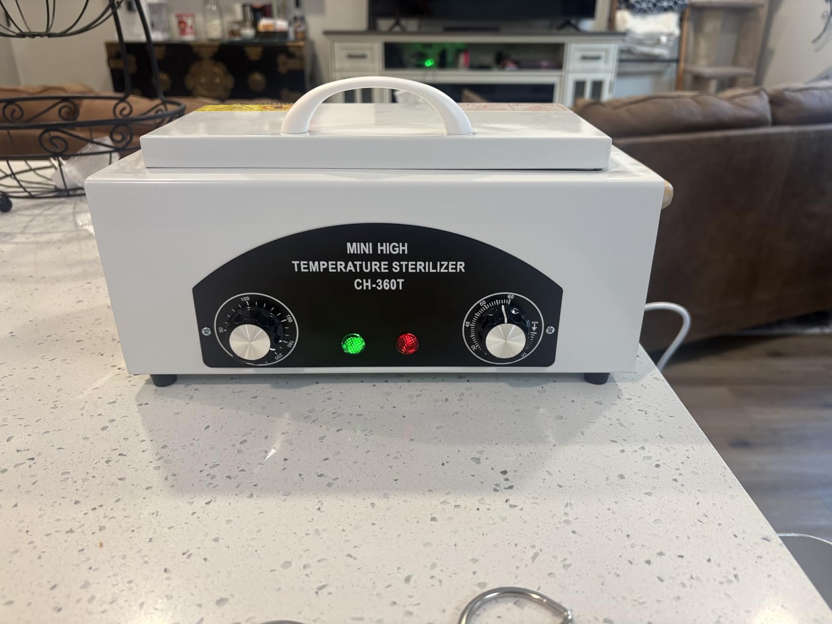 High Temperature Sterilizer Autoclave Machine, 110V 300W 1.5L Metal Tool Cleaner Machine, esterilizador de manicura, Nail Tool Sterilizer with Timer for Sundry Beauty Hair Nail Metal Tools customer photo 2