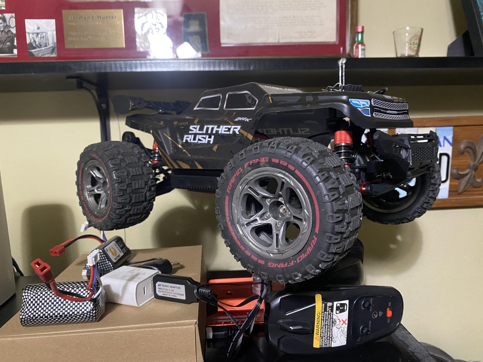 DEERC 209E 1:10 Fast Brushless RC Car for Adults & Boys, 60+ KMH High Speed 4WD Off-Road Remote Control Truck with 2 x 3S Batteries & Extra Swing Arms, Hobby Grade Racing Car, RC Crawler Gift customer photo 2