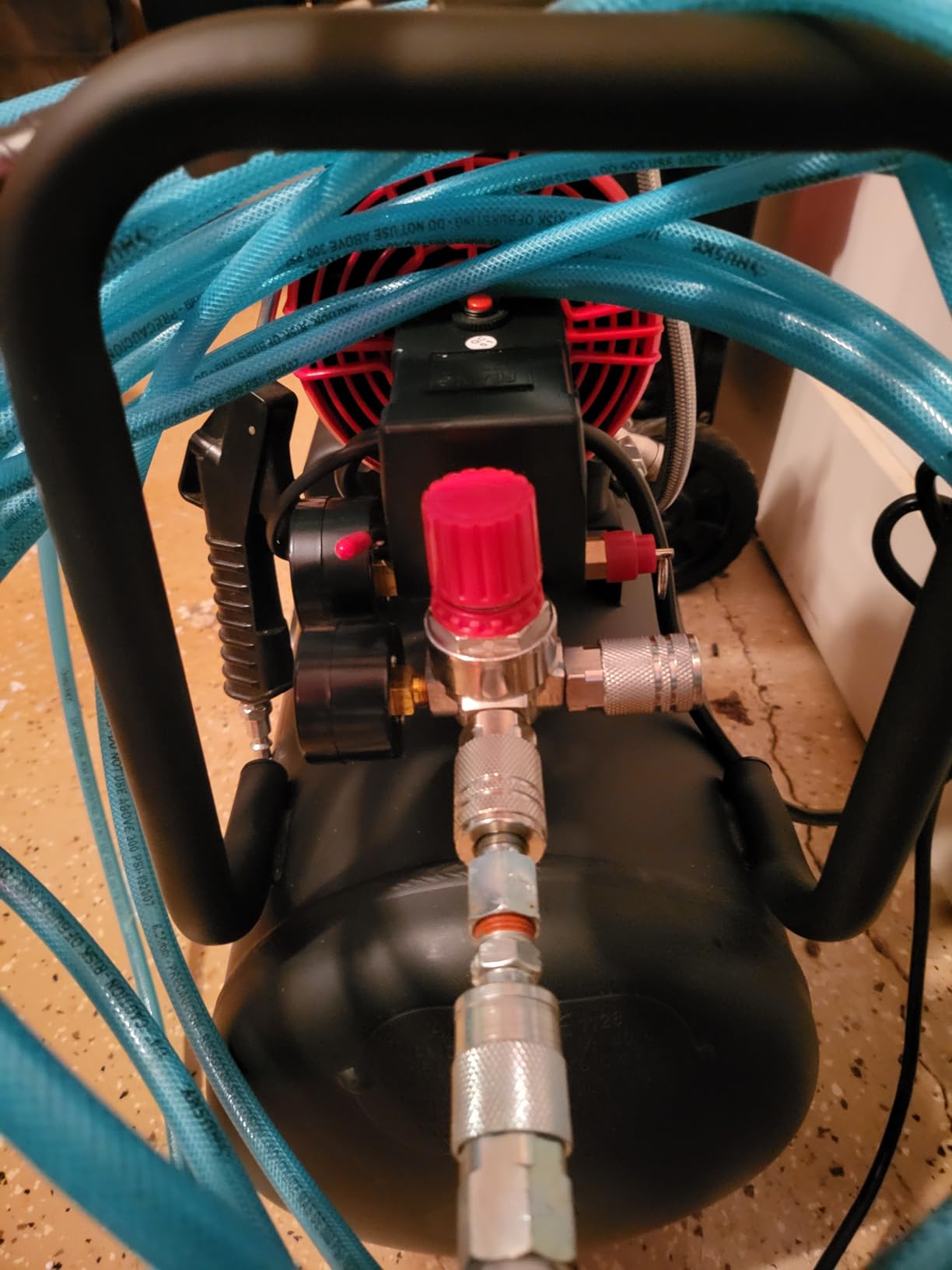 8 Gallon Ultra Quiet Air Compressor, 1.5HP 4.52 CFM, Max 115 PSI Oil-Free Air Compressor Tank for Car Repair, Spray Painting, Woodwork Nailing, 110V/60hz, 70dB customer photo 2