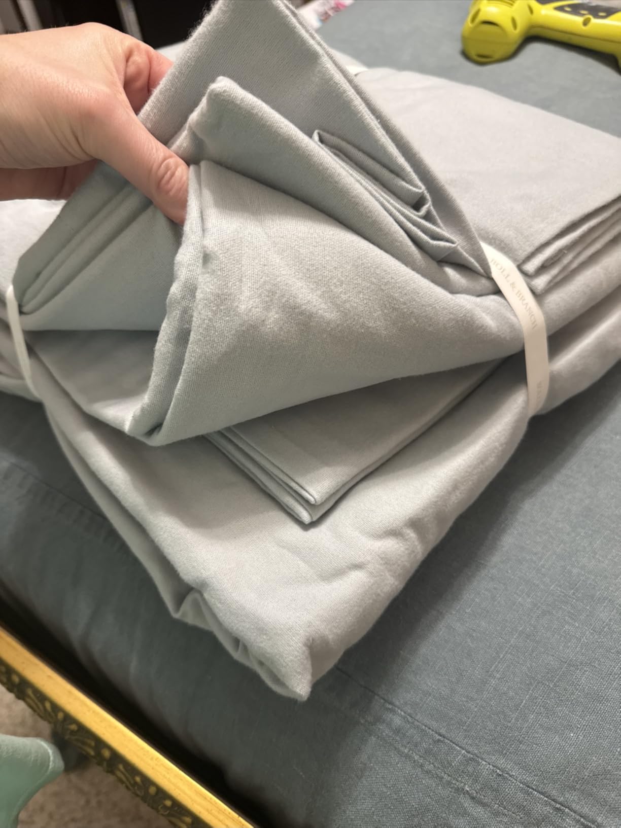 Flannel Sheet Set - Queen, Cream - Luxury 100% Organic Cotton - Includes 1 Flat, 1 Fitted, 2 Pillowcases - Velvety Soft, Warm & Breathable customer photo 1