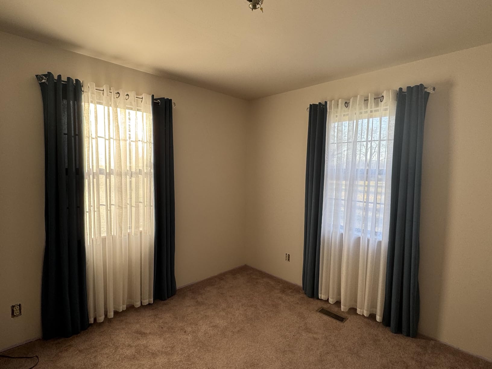 ANRODUO Navy Blue Velvet Curtains 96 Inches Long Blackout Thermal Insulated Soundproof Curtain Privacy Room Darkening Curtains Grommet Window Drapes for Bedroom Living Room 42 x 96 Inch Set of 2 customer photo 1