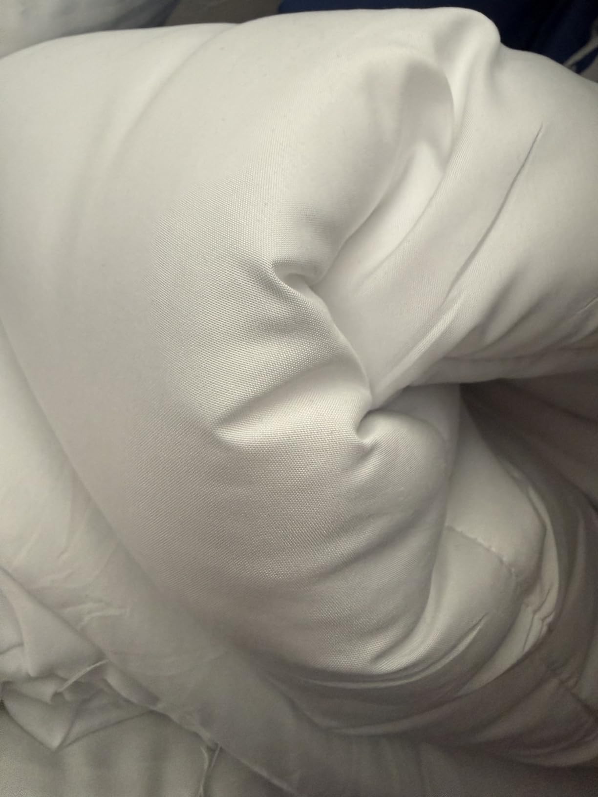 Goose Down Fiber Comforter King Size - All Season Naturally Breathable Down Comforters, Luxury Hotel Collection Duvet Insert with 8 Corner Tabs, Cotton Fabric & Baffle Box (White,65oz Fill) customer photo 1