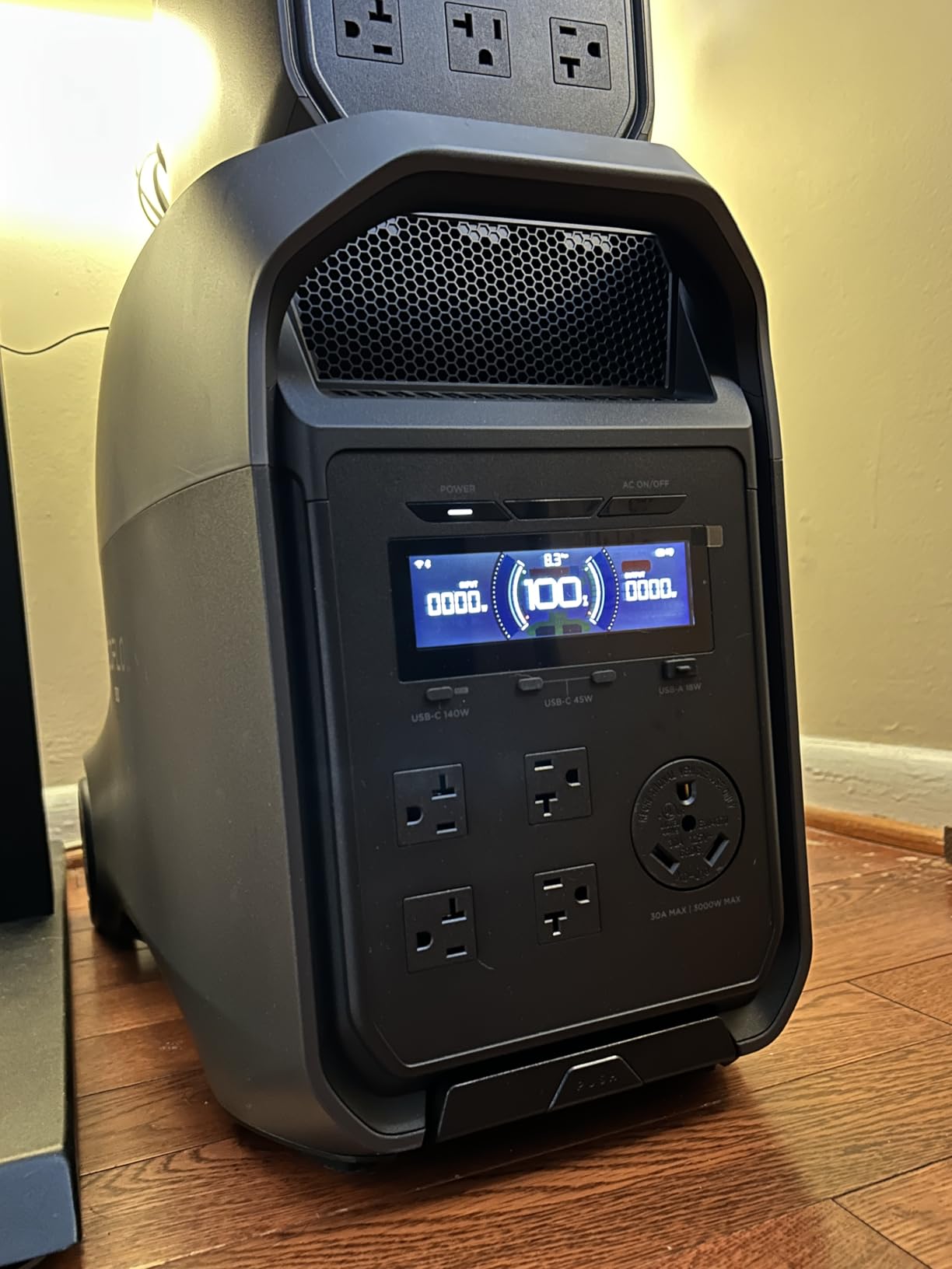 Delta 3 Ultra Portable Power Station, 3072Wh LiFePO4 Battery, 3600W (Surge 7200W) Output Home Power, Solar Generator for Home Use, Camping Accessories, Emergencies & RV Backup customer photo 1